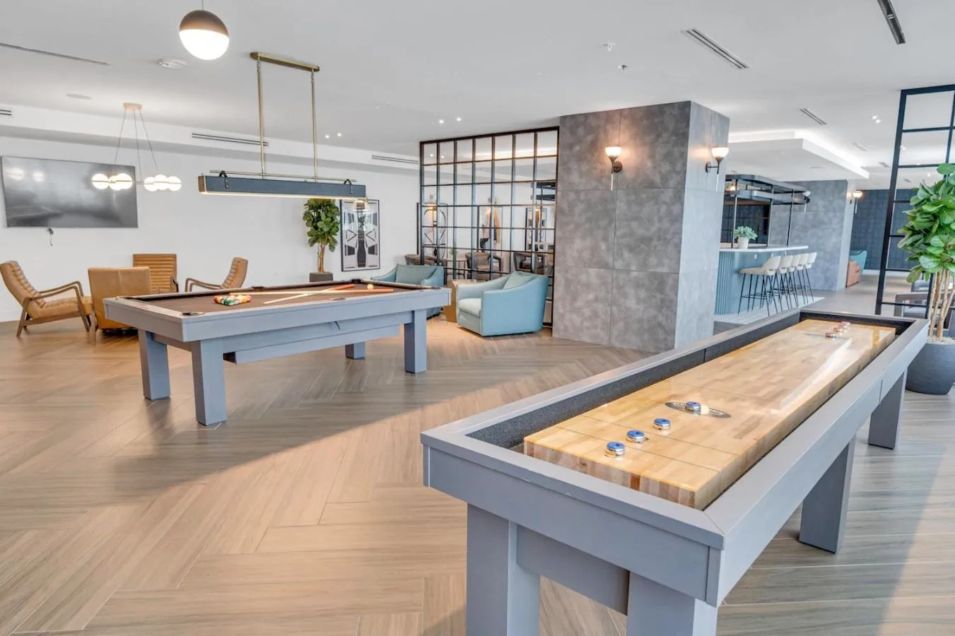 Game Room in Beautiful Property with King Bed & Free Parking