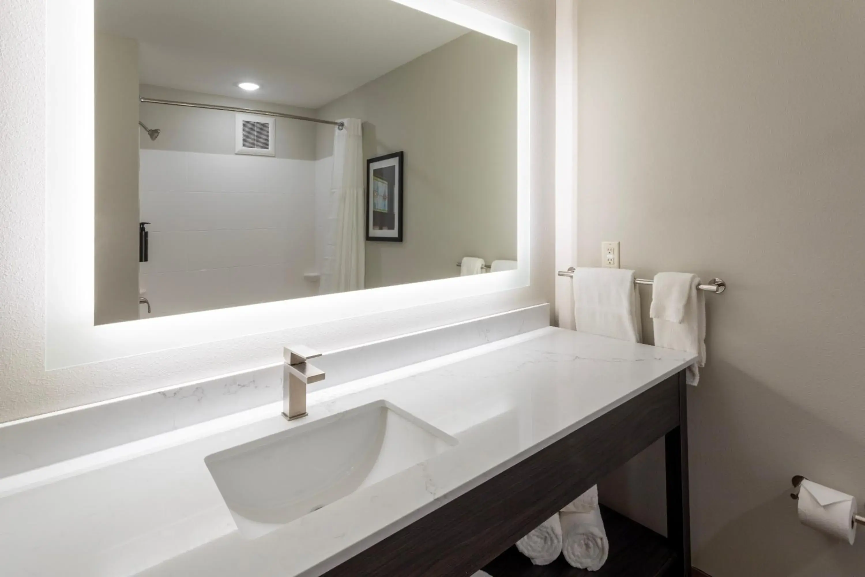 Deluxe Queen Studio in GrandStay Hotel & Suites Algona Deluxe Queen Studio in GrandStay Hotel & Suites Algona