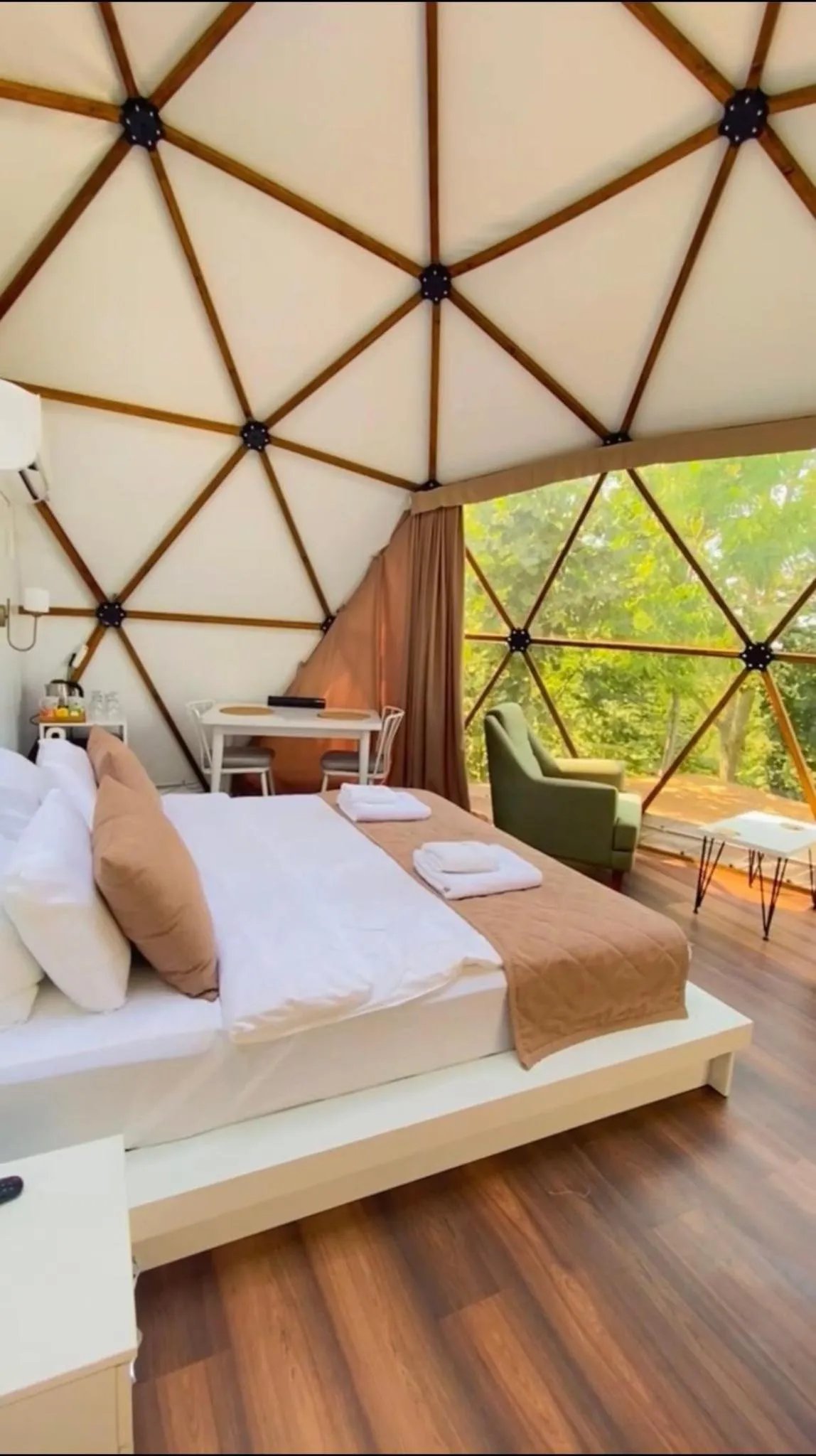 Phalesia Glamping Otel