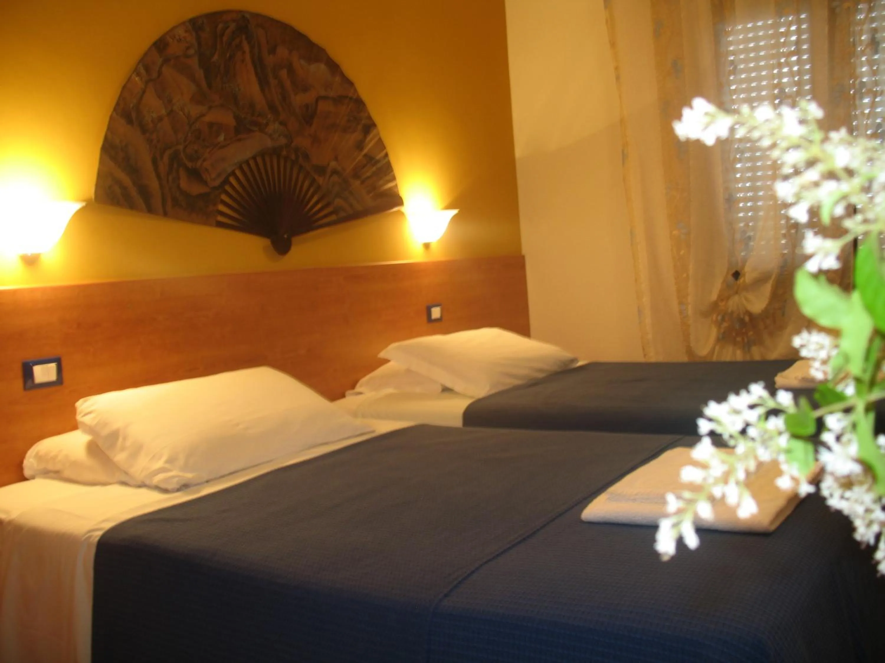 Photo of the whole room, Bed in Laguna B&B