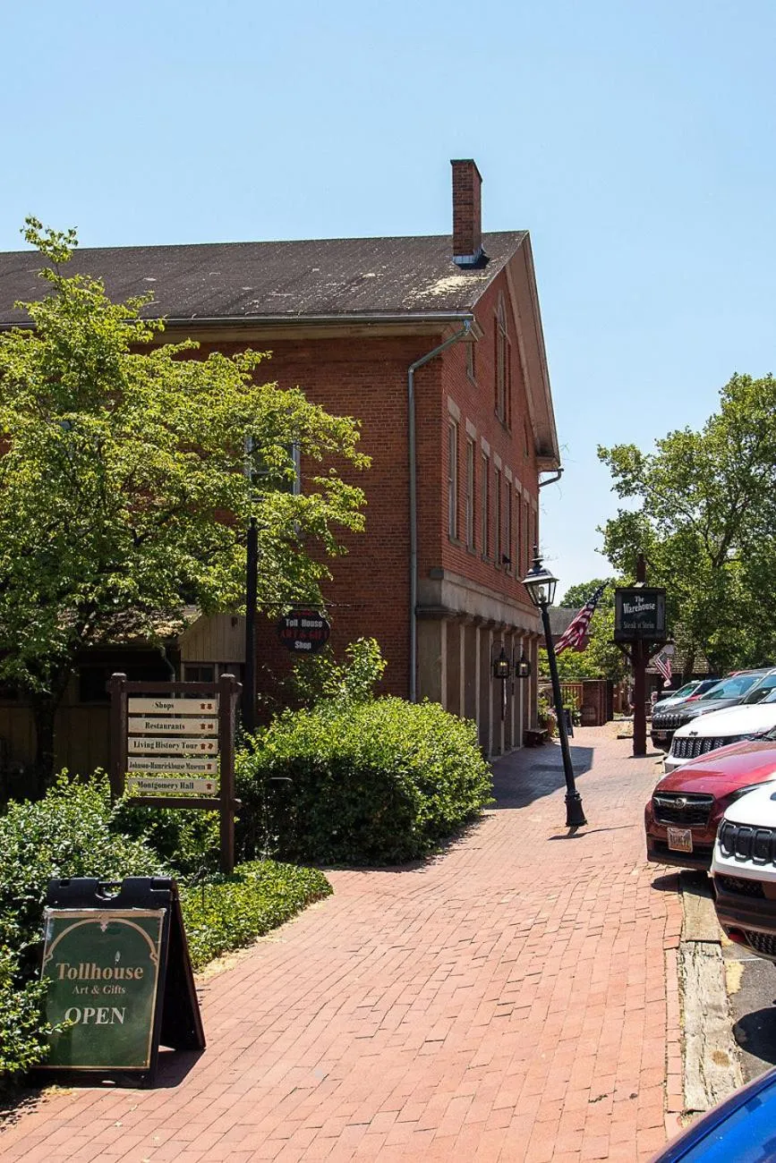 Neighbourhood in Country Squire inn and suites
