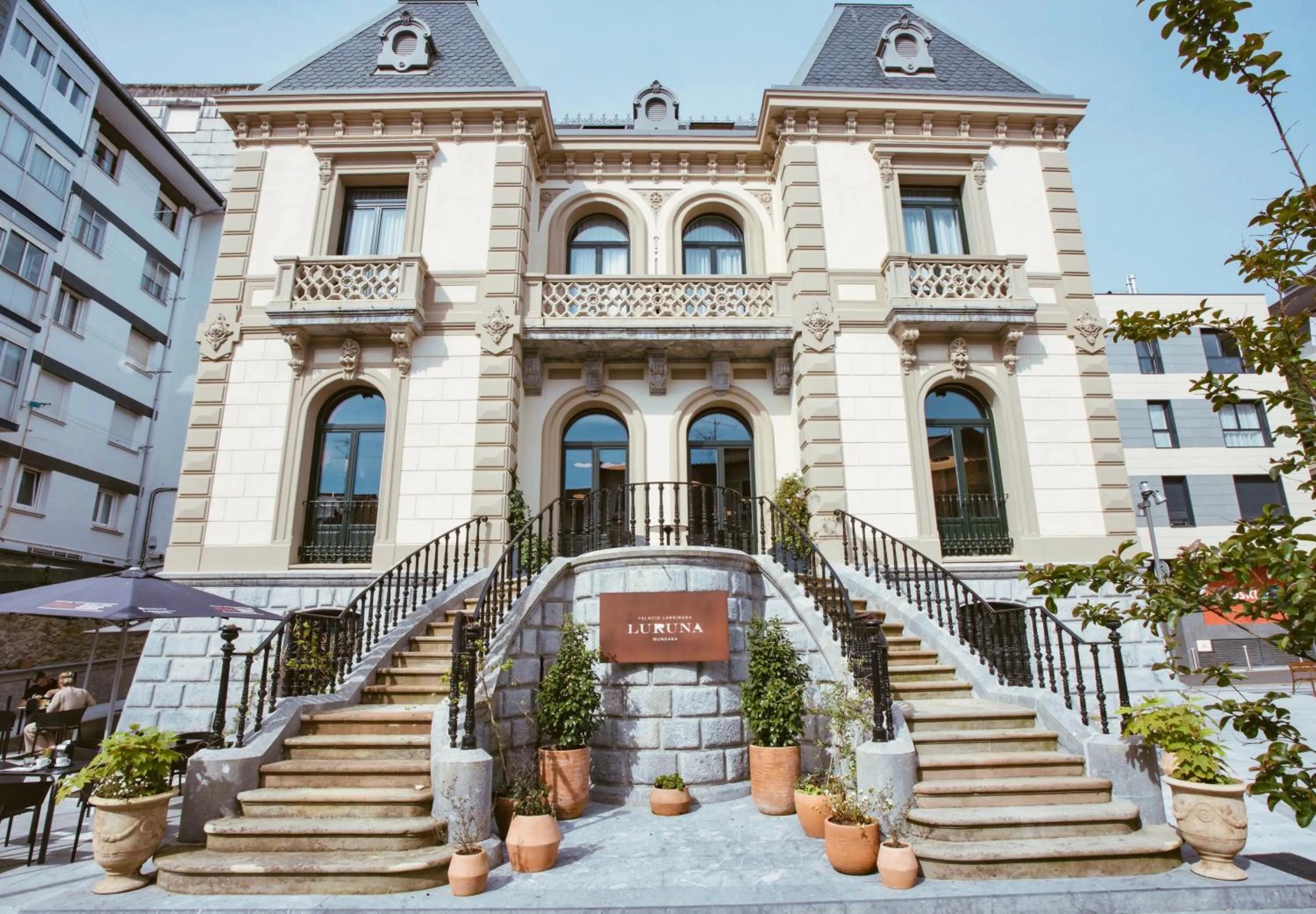 Property building in Hotel Luruna Palacio Larrinaga