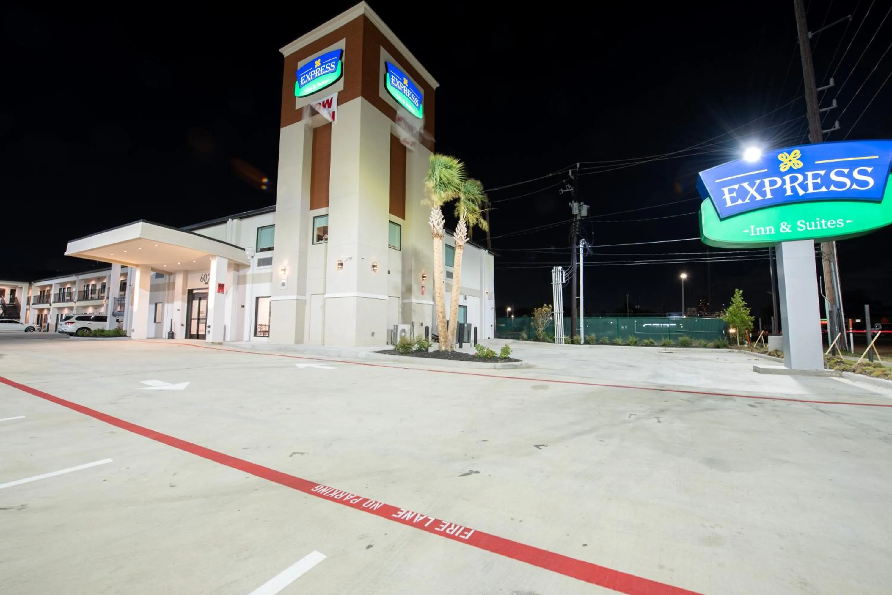 Property building in Express Inn & Suites