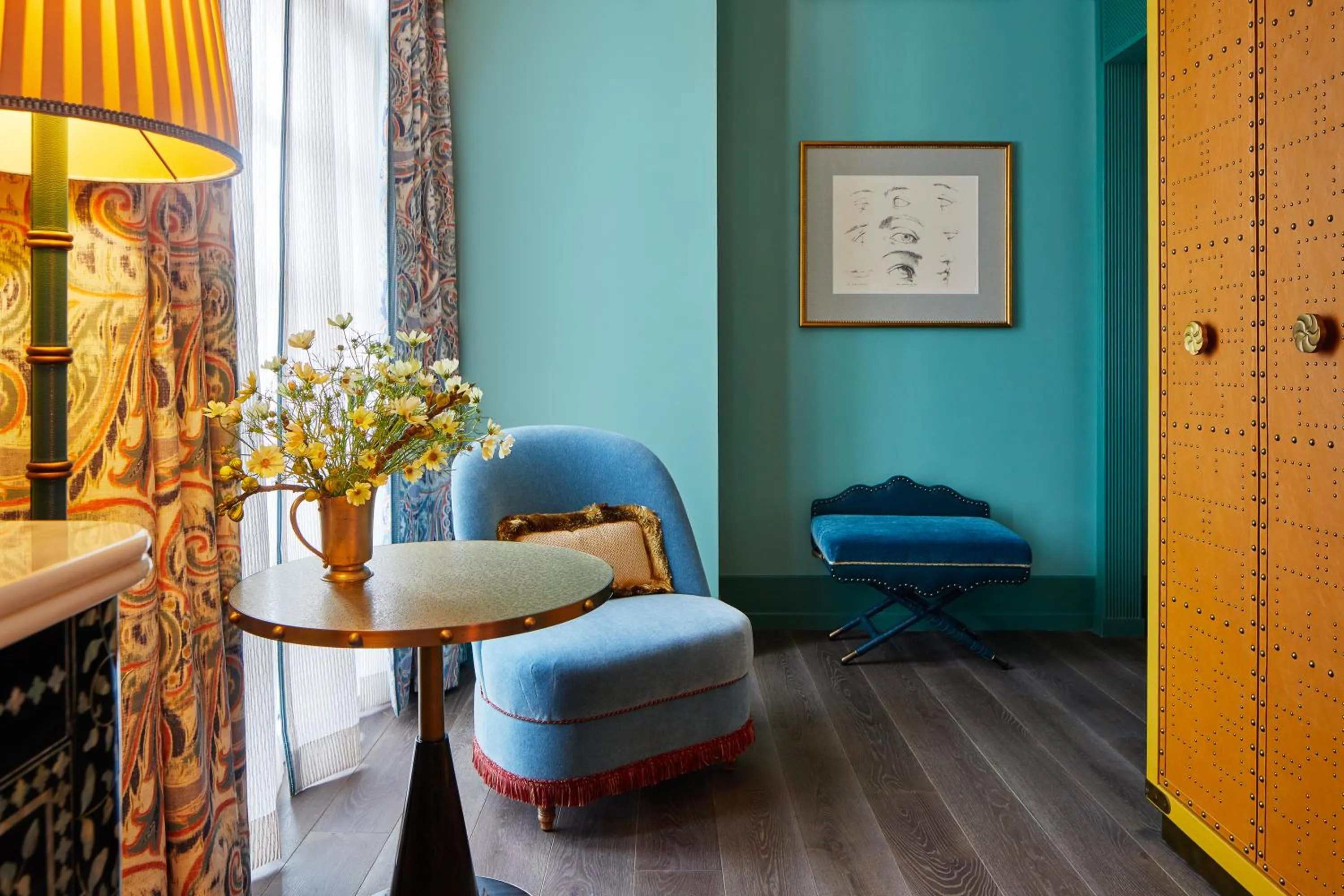 Seating area in The Fifth Avenue Hotel