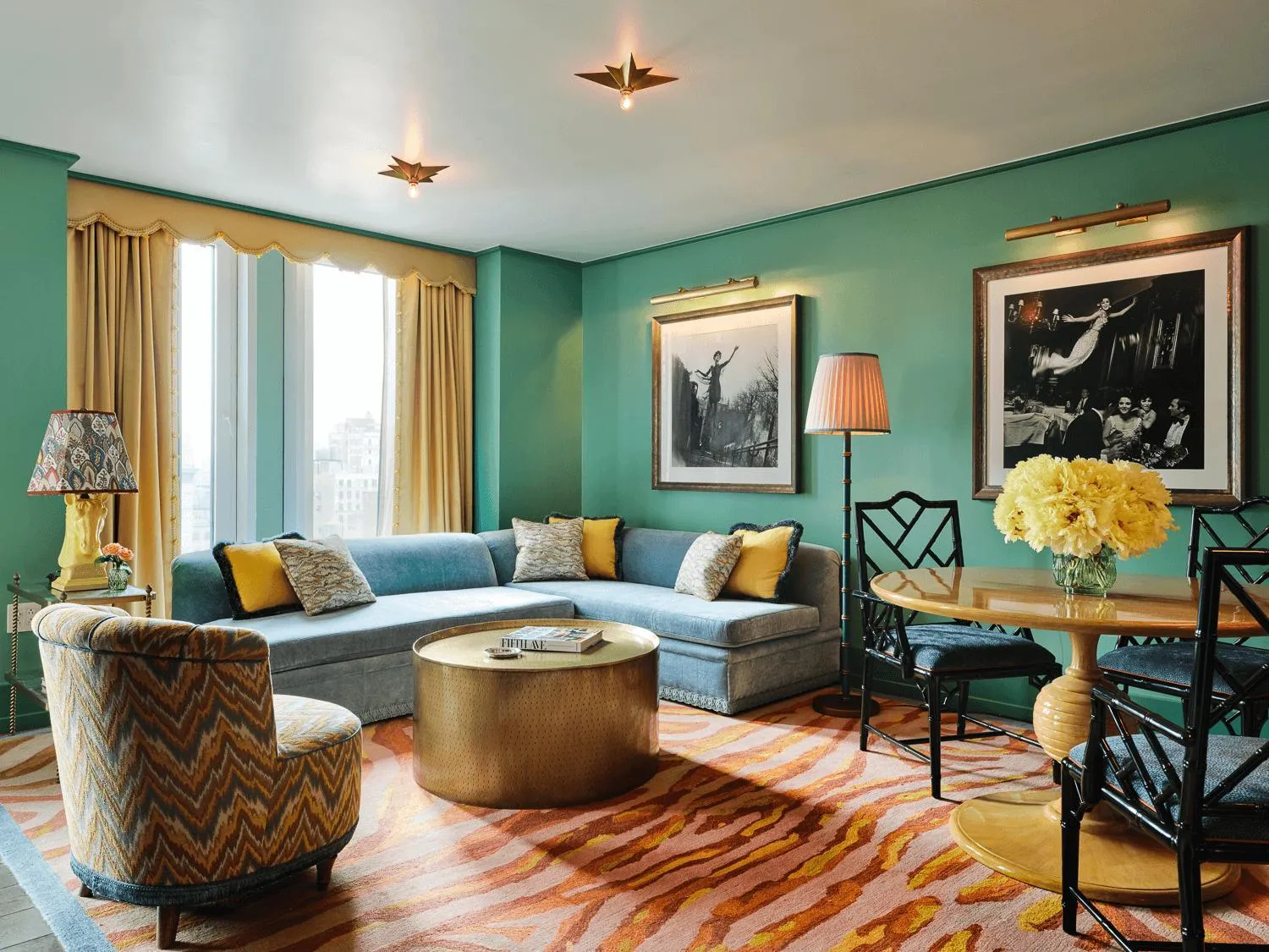 Living room in The Fifth Avenue Hotel