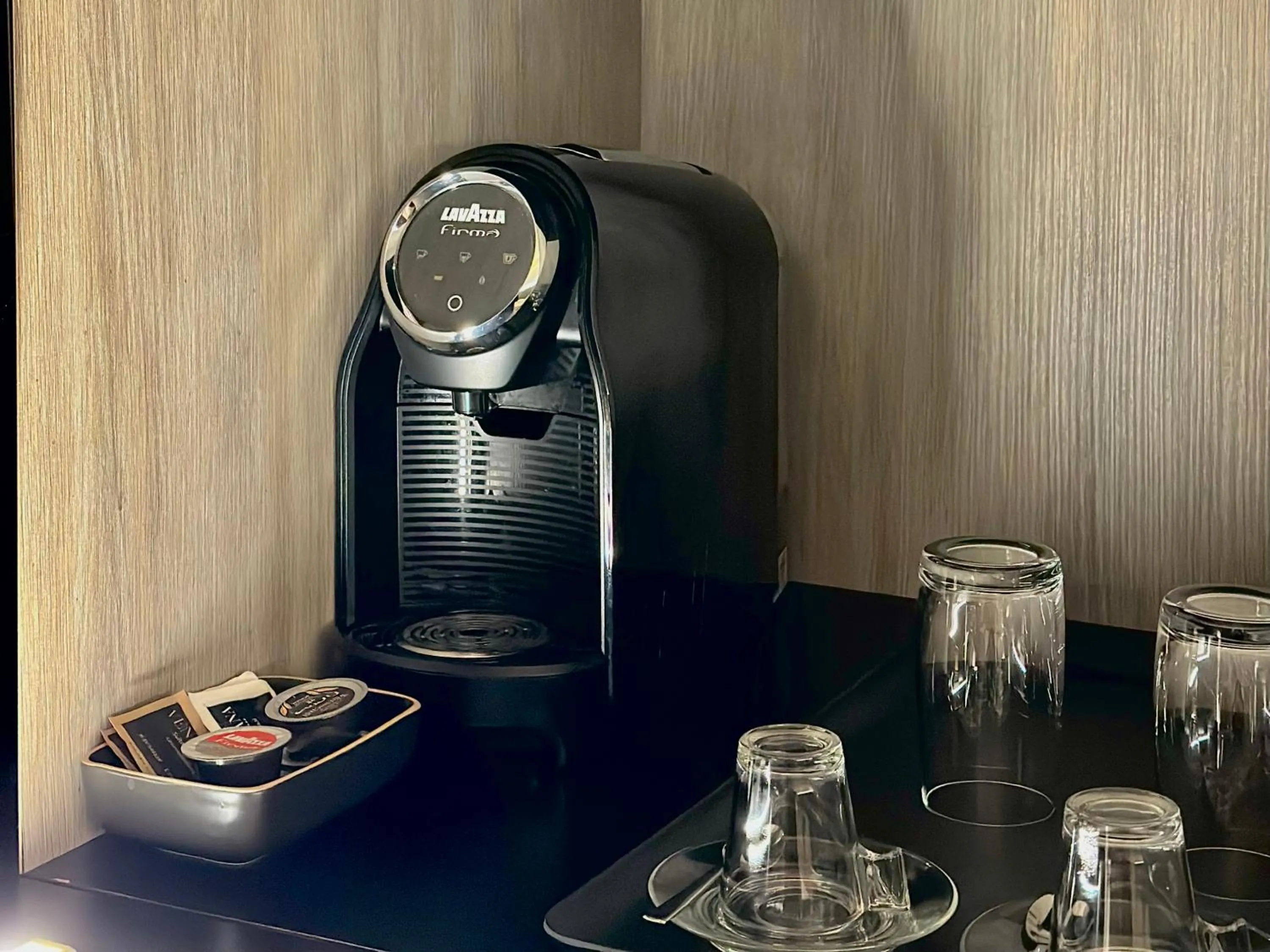 Coffee/tea facilities in VENEZIANA Boutique Hotel Superior