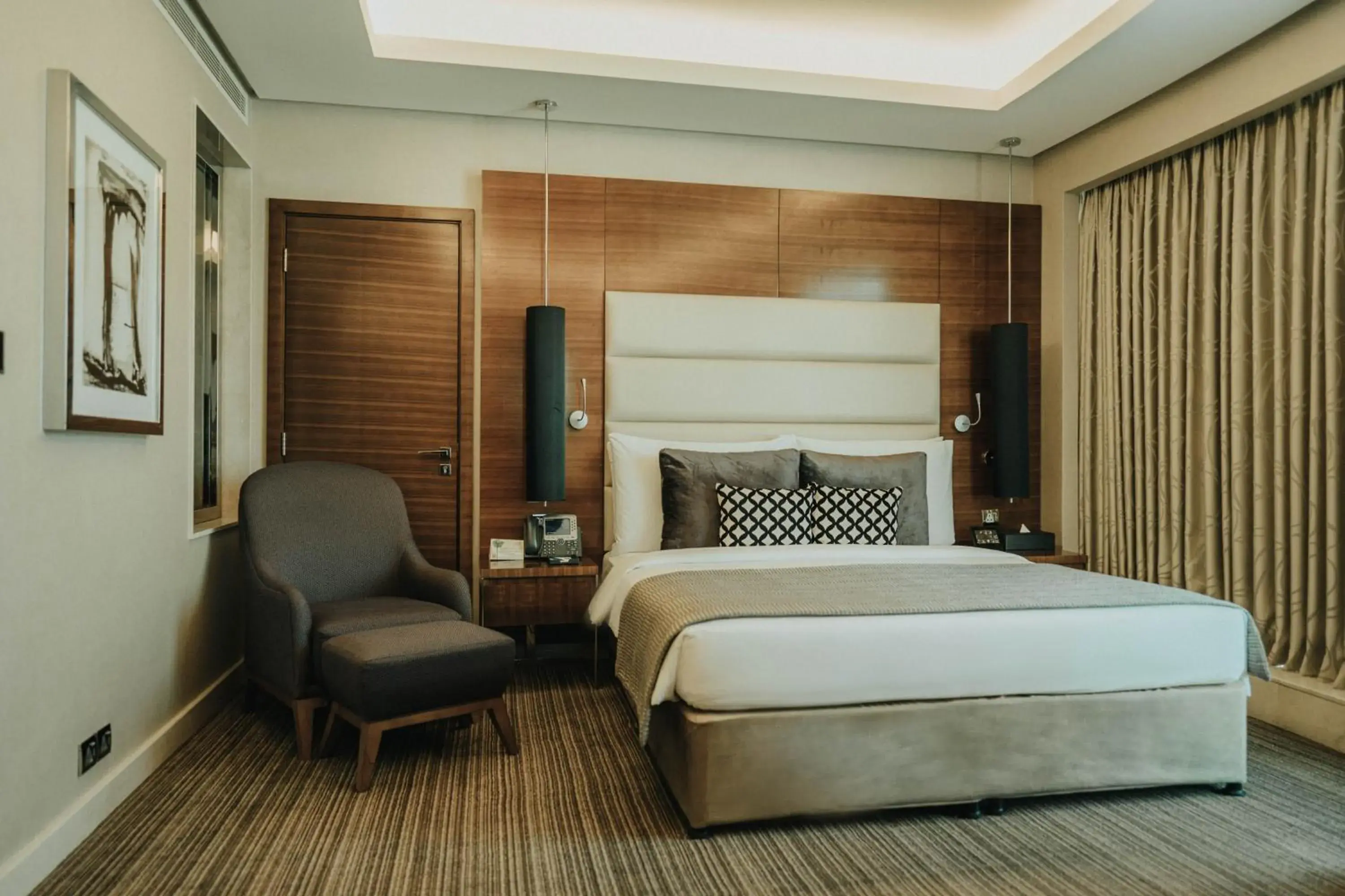 Sky Superior King Room in Grand Millennium Sulaimani Sky Superior King Room in Grand Millennium Sulaimani