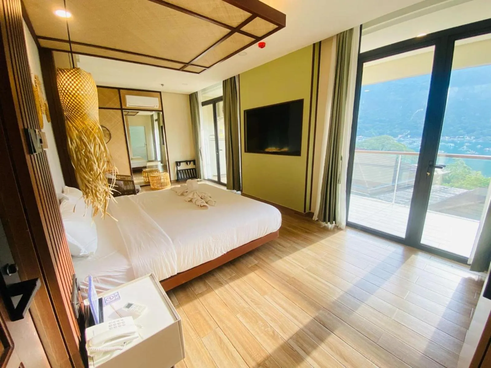 Bed in Marianne Suites El Nido