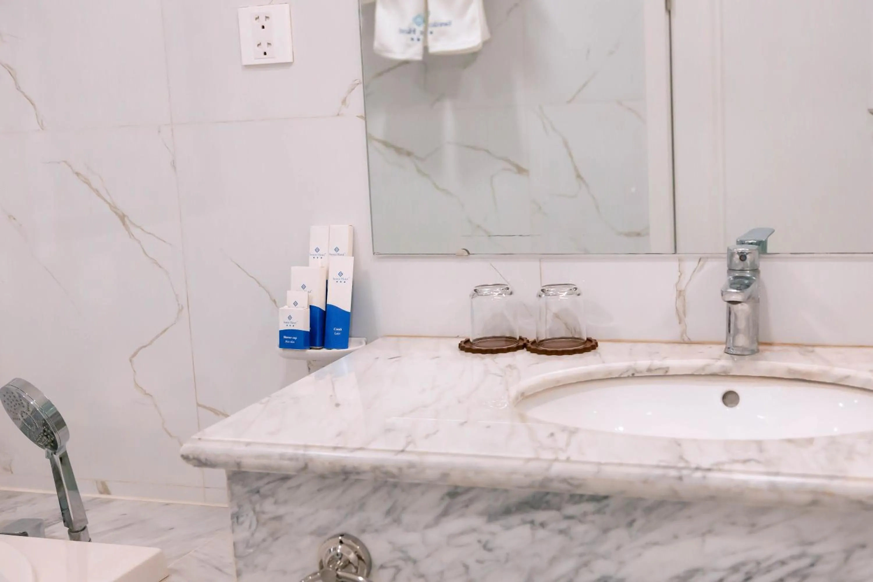 Bathroom in Senior Hotel 2