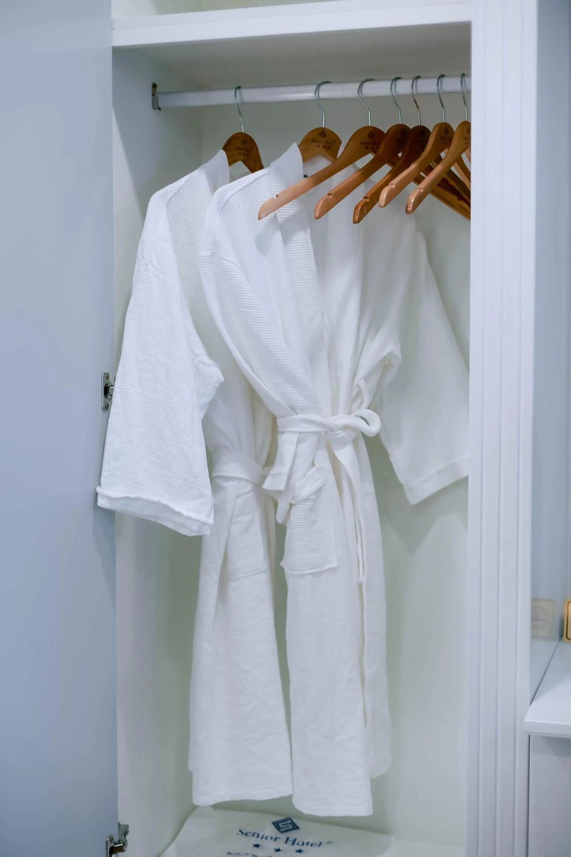 wardrobe in Senior Hotel 2