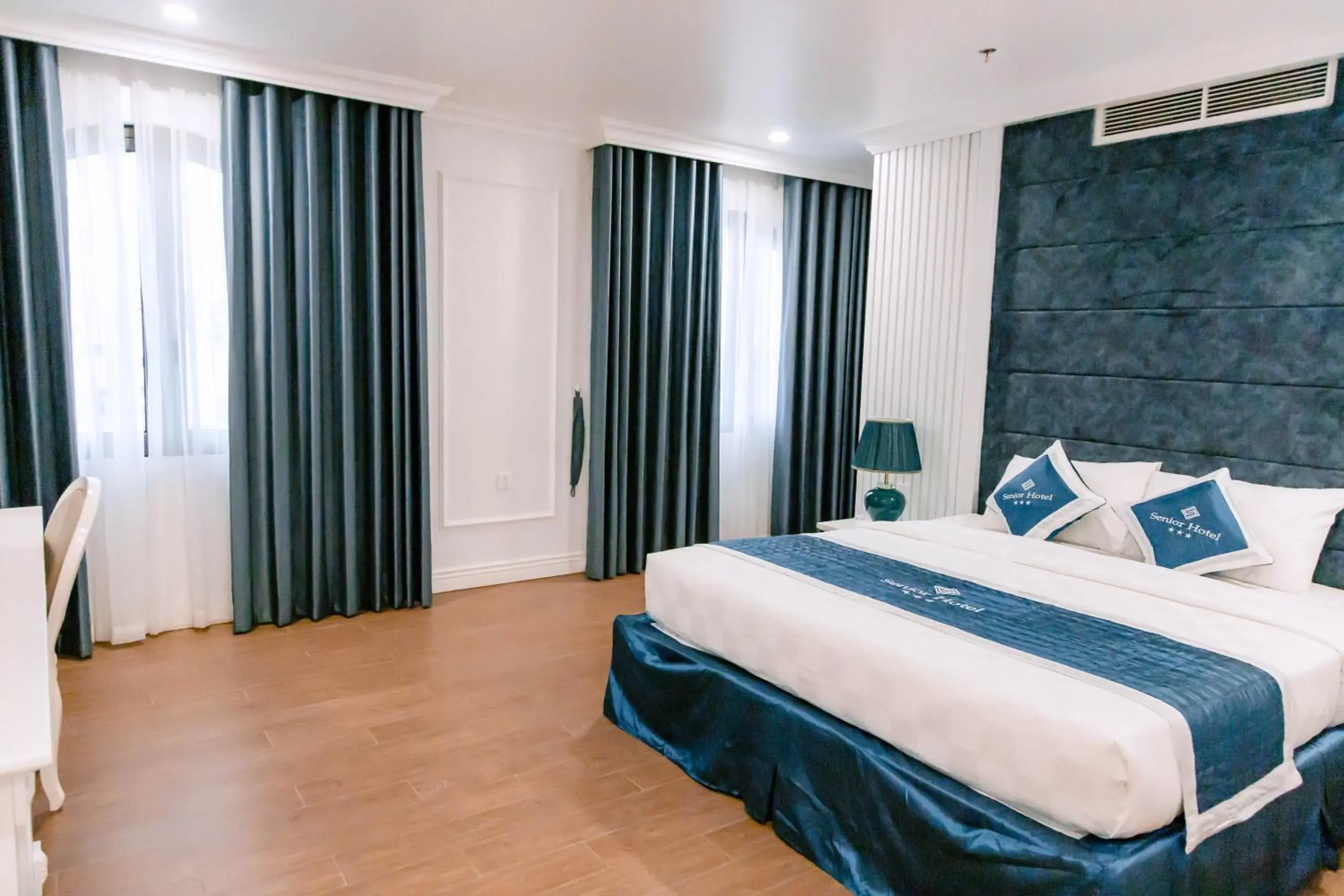 Senior Hotel 2 Senior Hotel 2