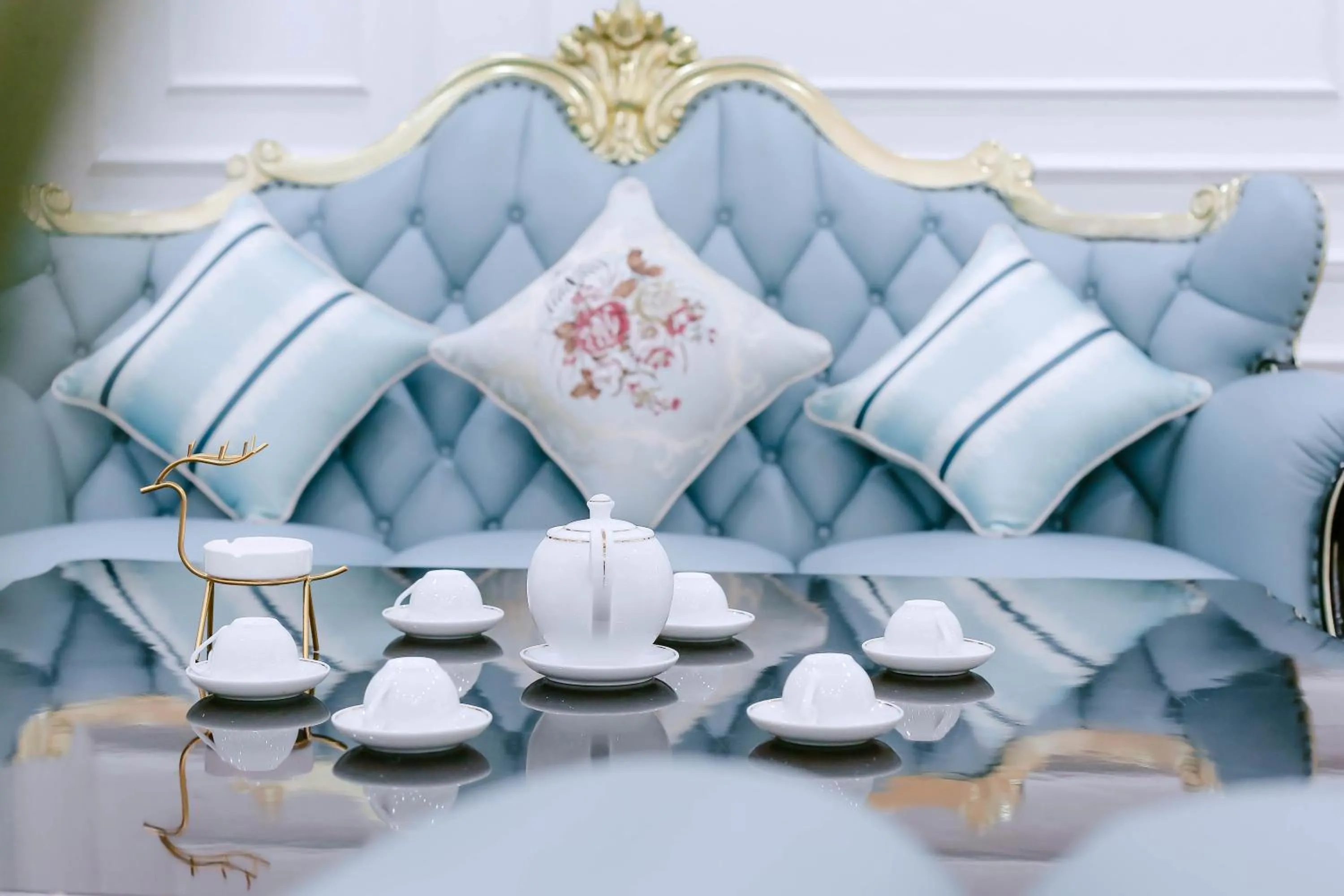 Living room in Senior Hotel 2