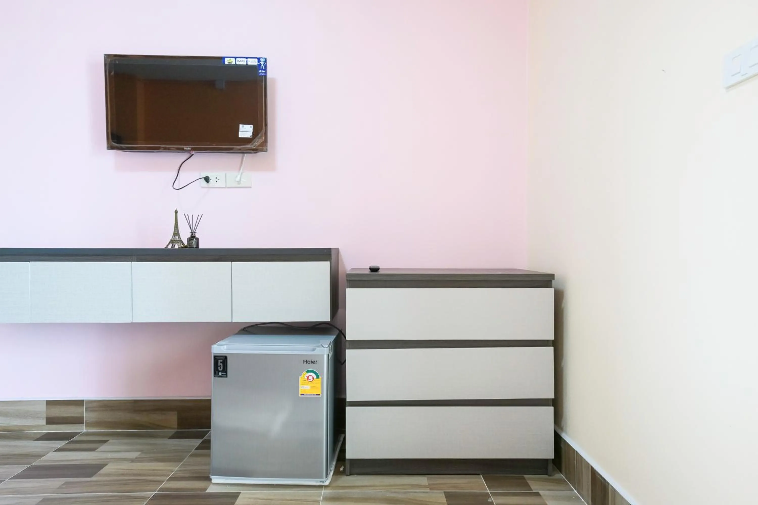 TV and multimedia in The Wish Hotel