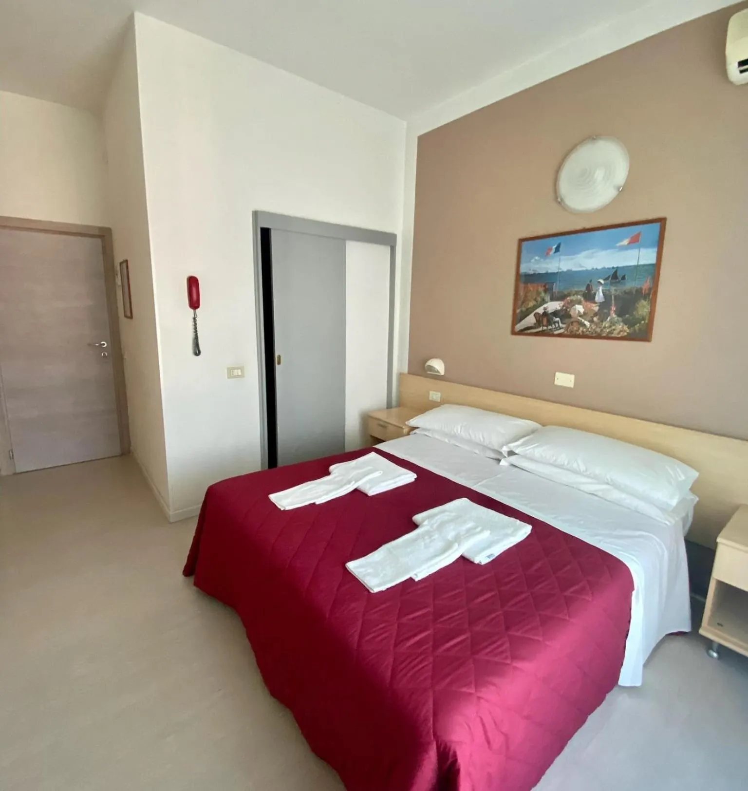 Bed in Hotel New Primula