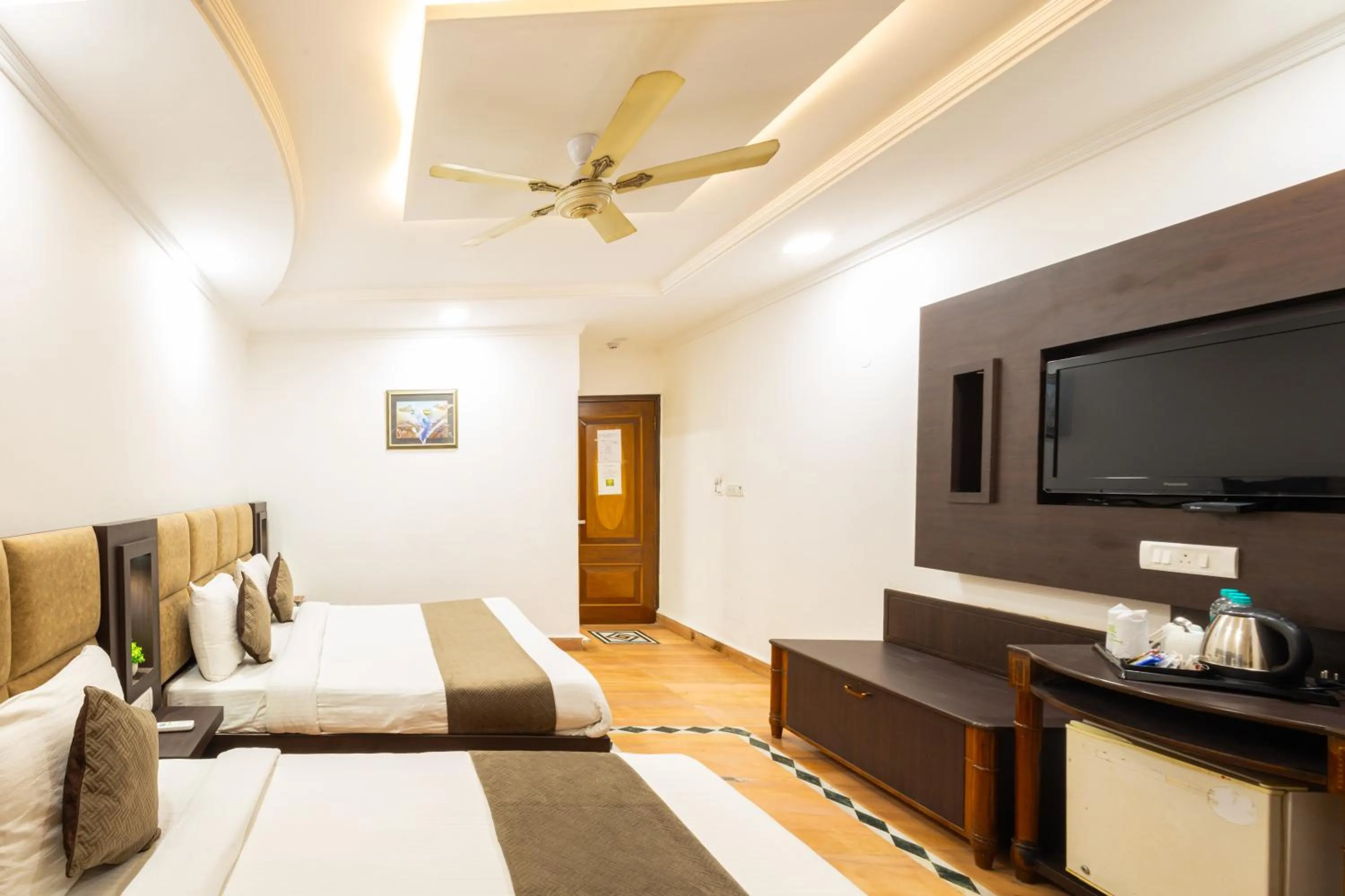 Bed in Hotel Panickers Residency - Near Ganga Ram & BLK Hospital - Karol Bagh