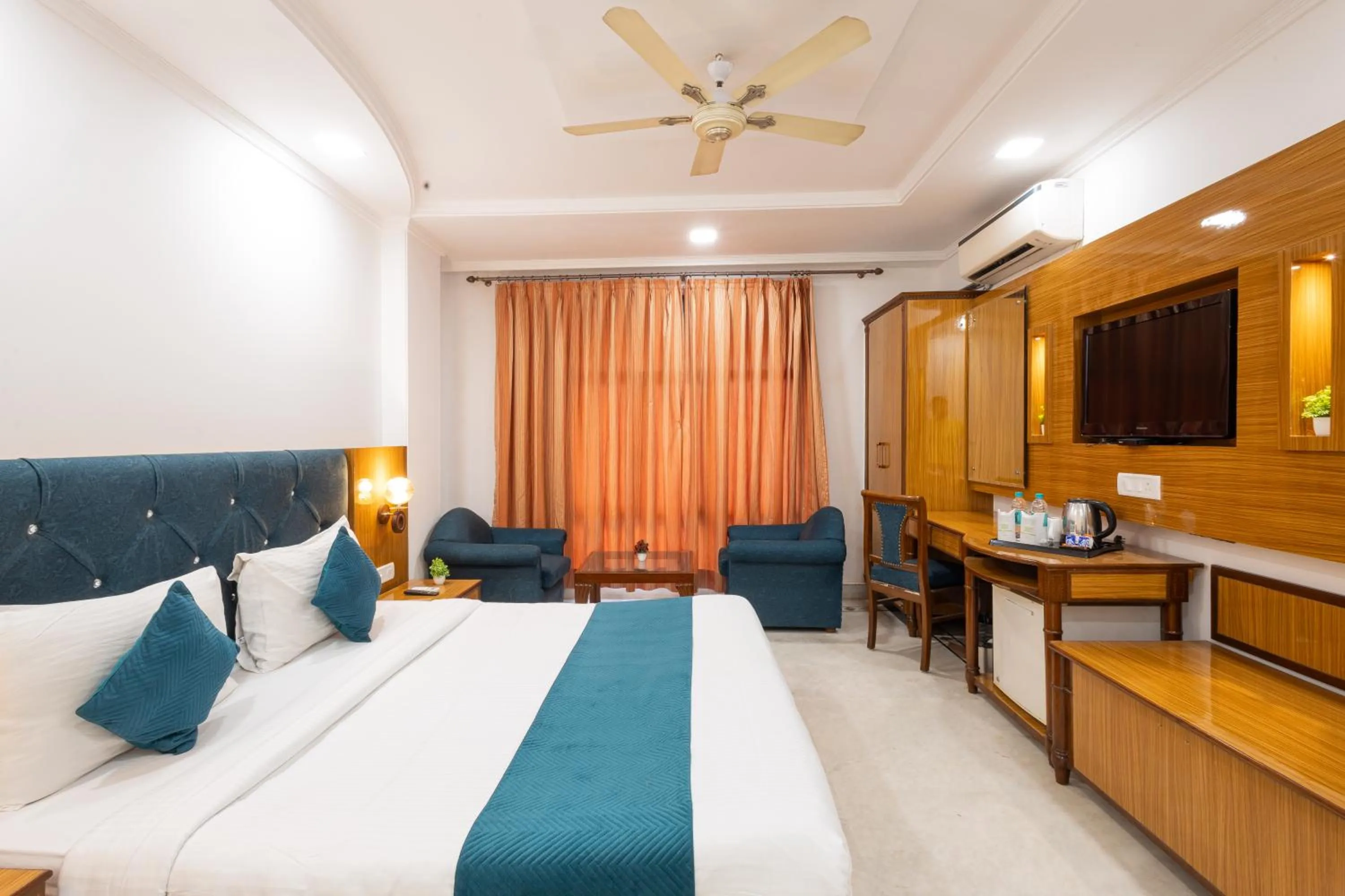Bed in Hotel Panickers Residency - Near Ganga Ram & BLK Hospital - Karol Bagh