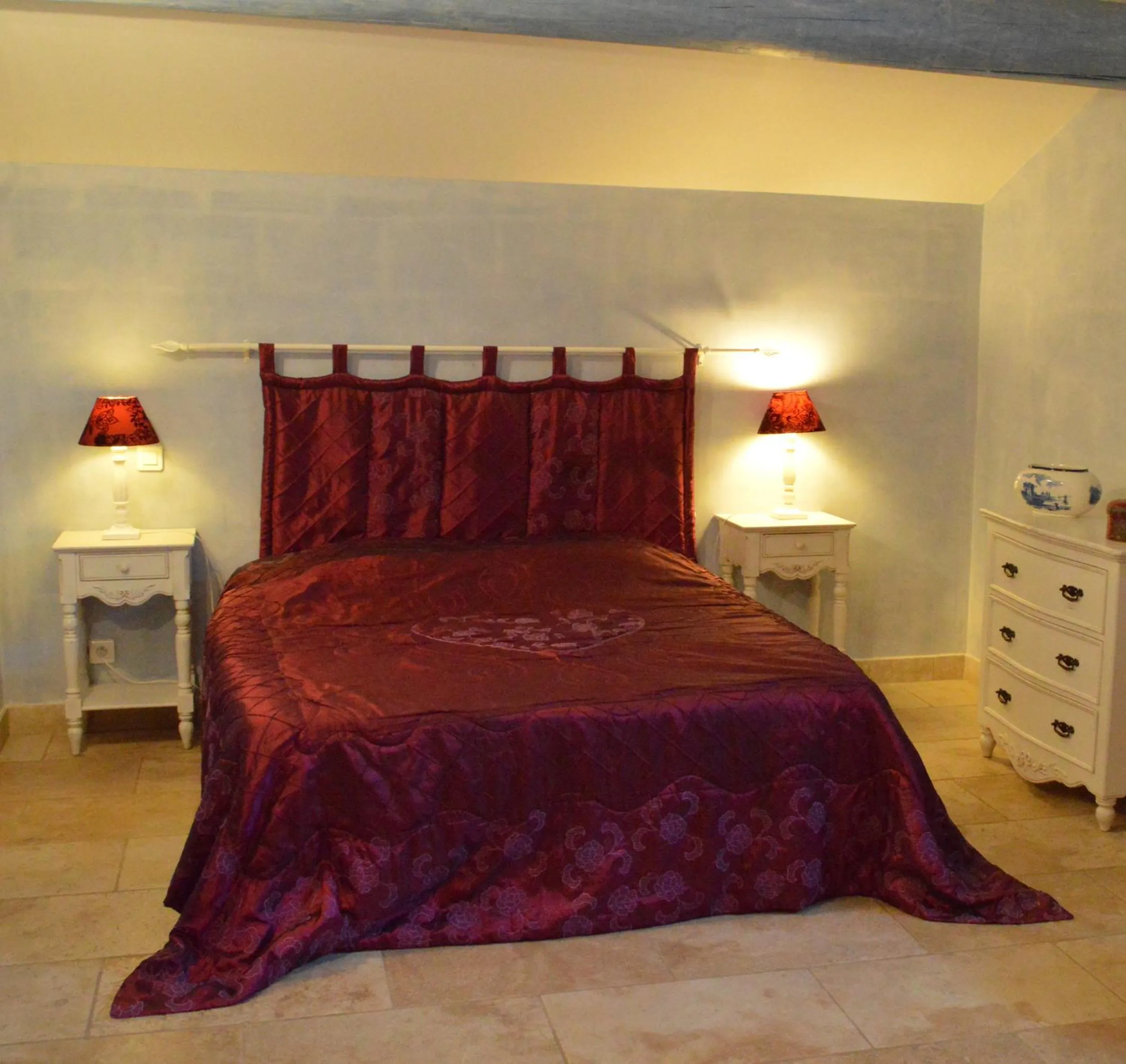 Bed in Ferme de Palumiane - Chambres climatisées