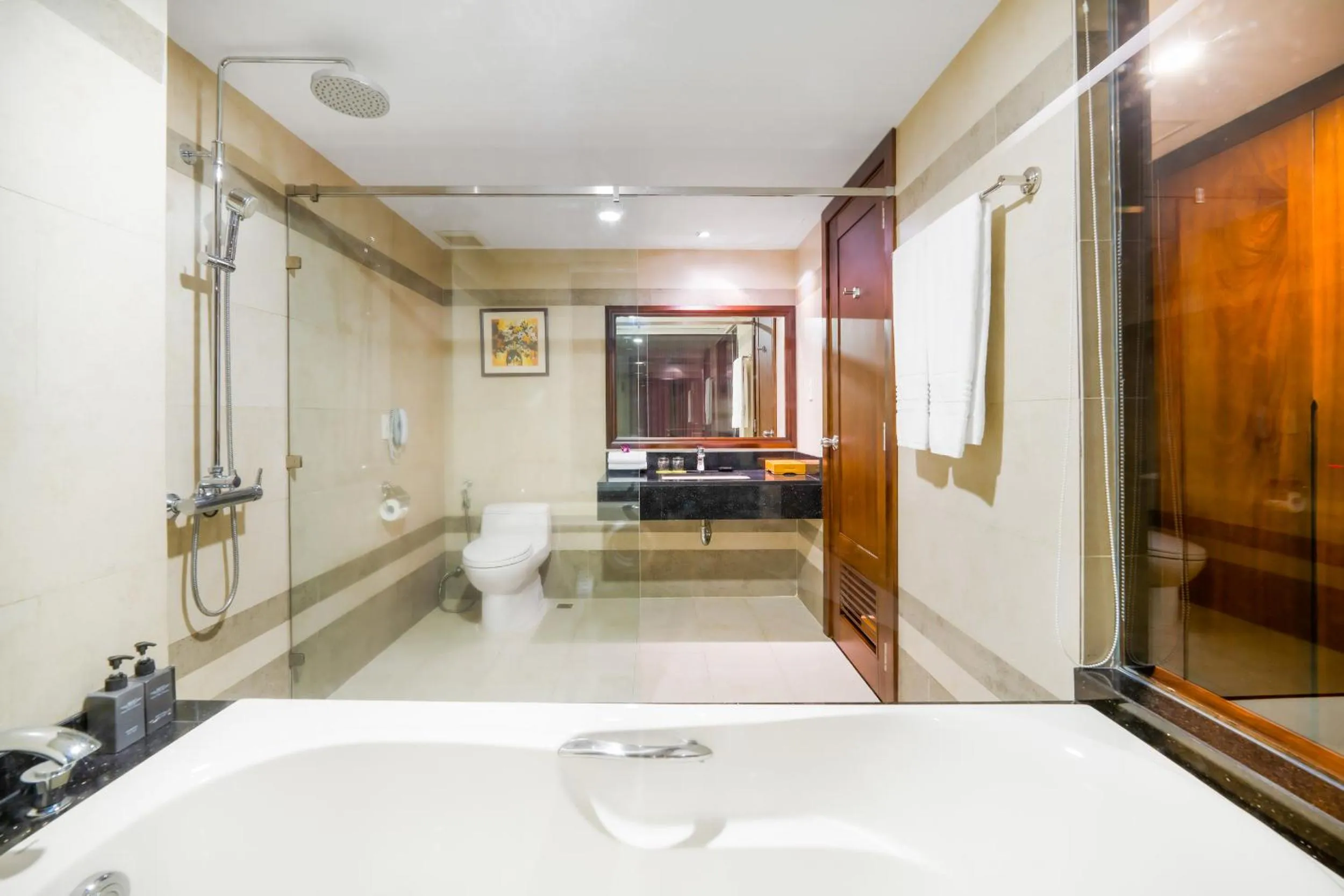 Toilet in Minh Toan Galaxy Hotel