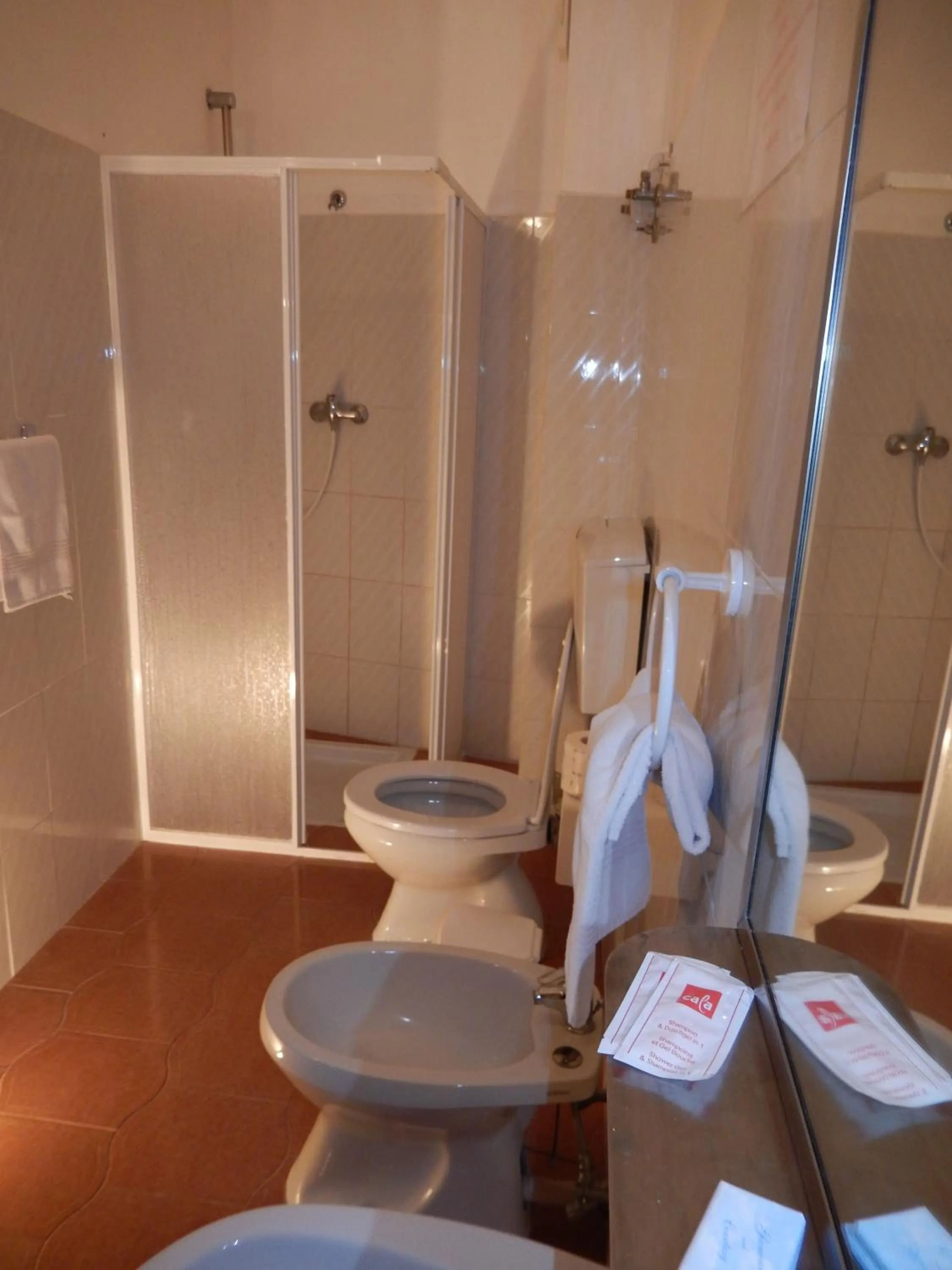 Bathroom in Hotel-Pensione 4 Stagioni