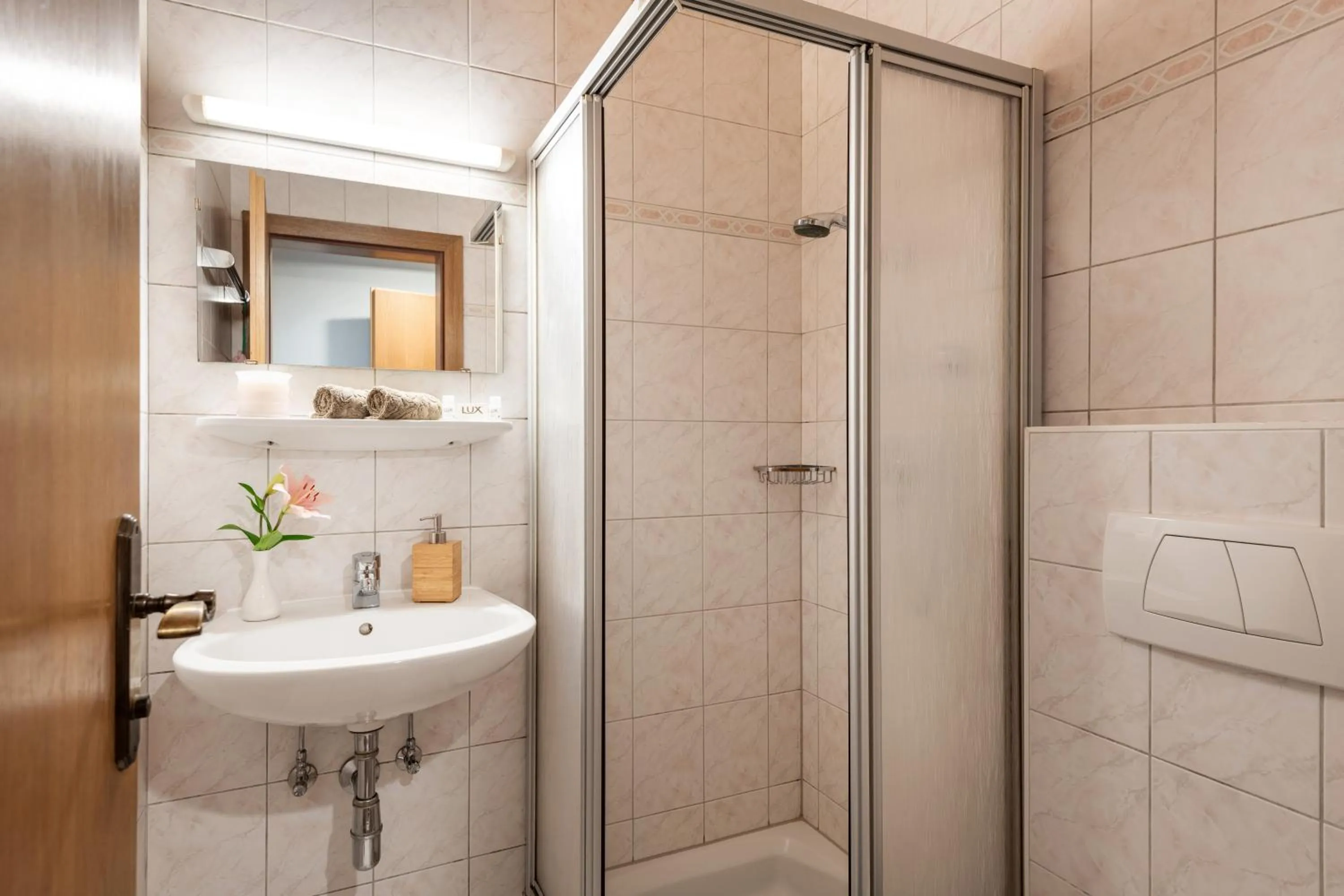 Bathroom in Hochfeldalm