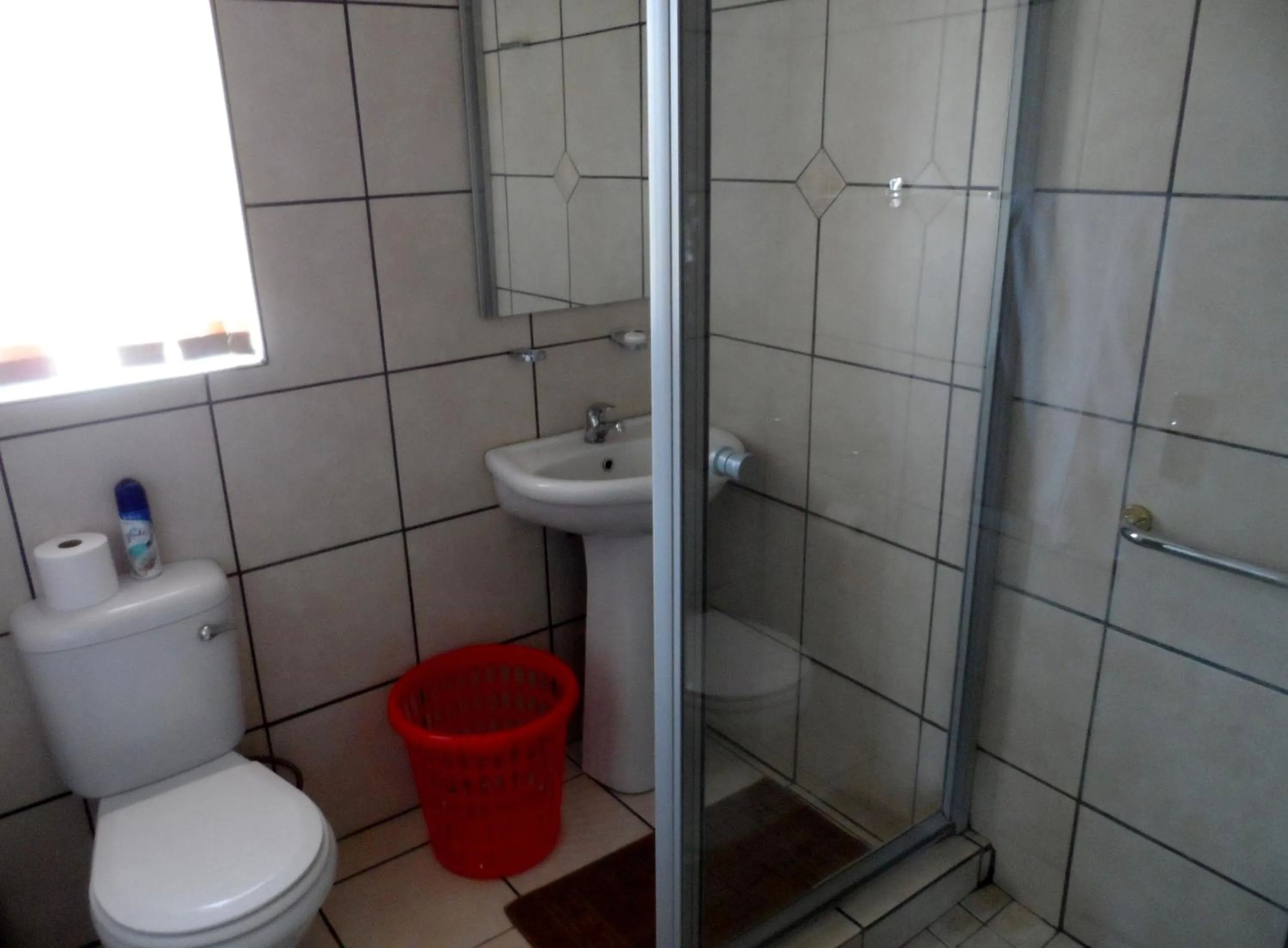 Shower in African Sky Guest House