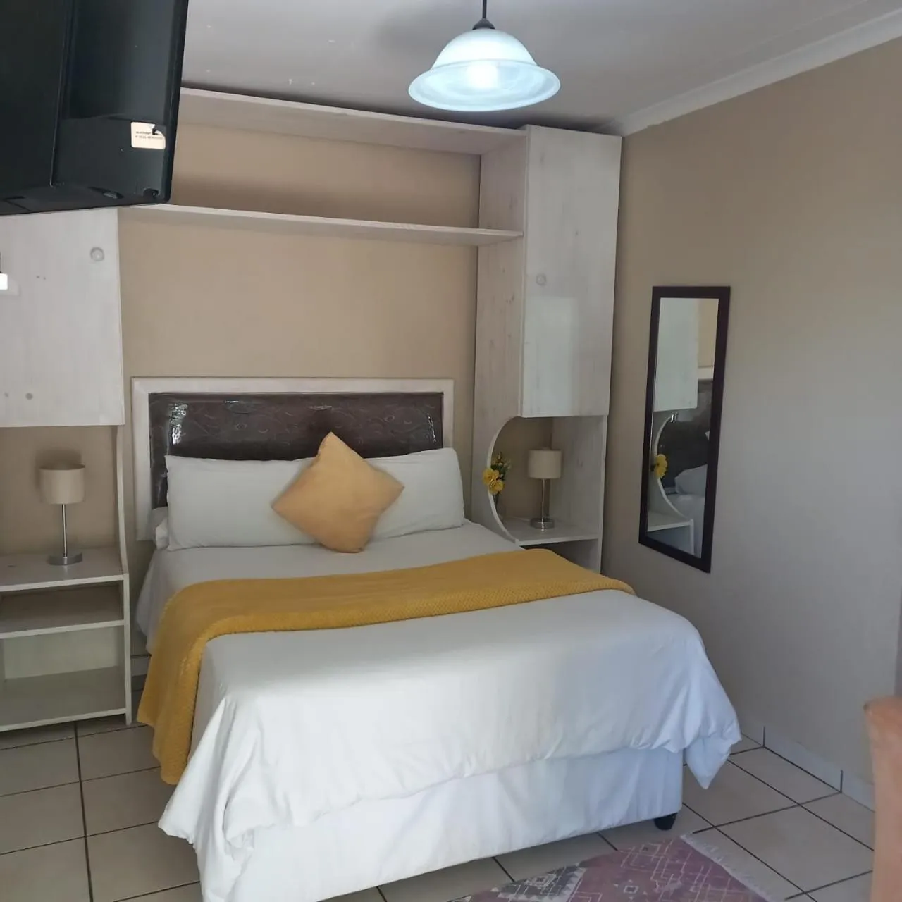 Bed in African Sky Guest House