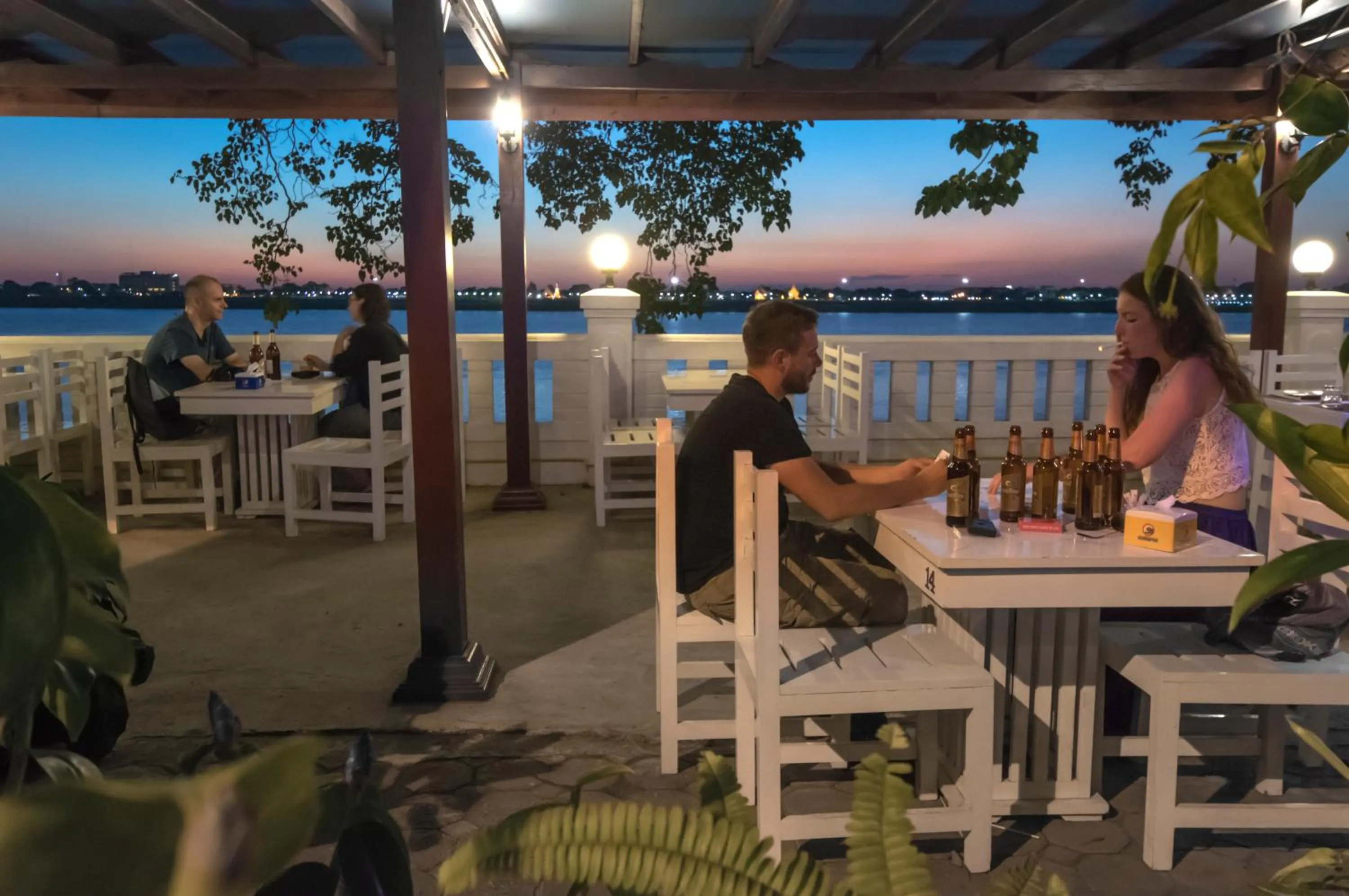 Restaurant/places to eat in Le Bouton D'or Boutique Hotel