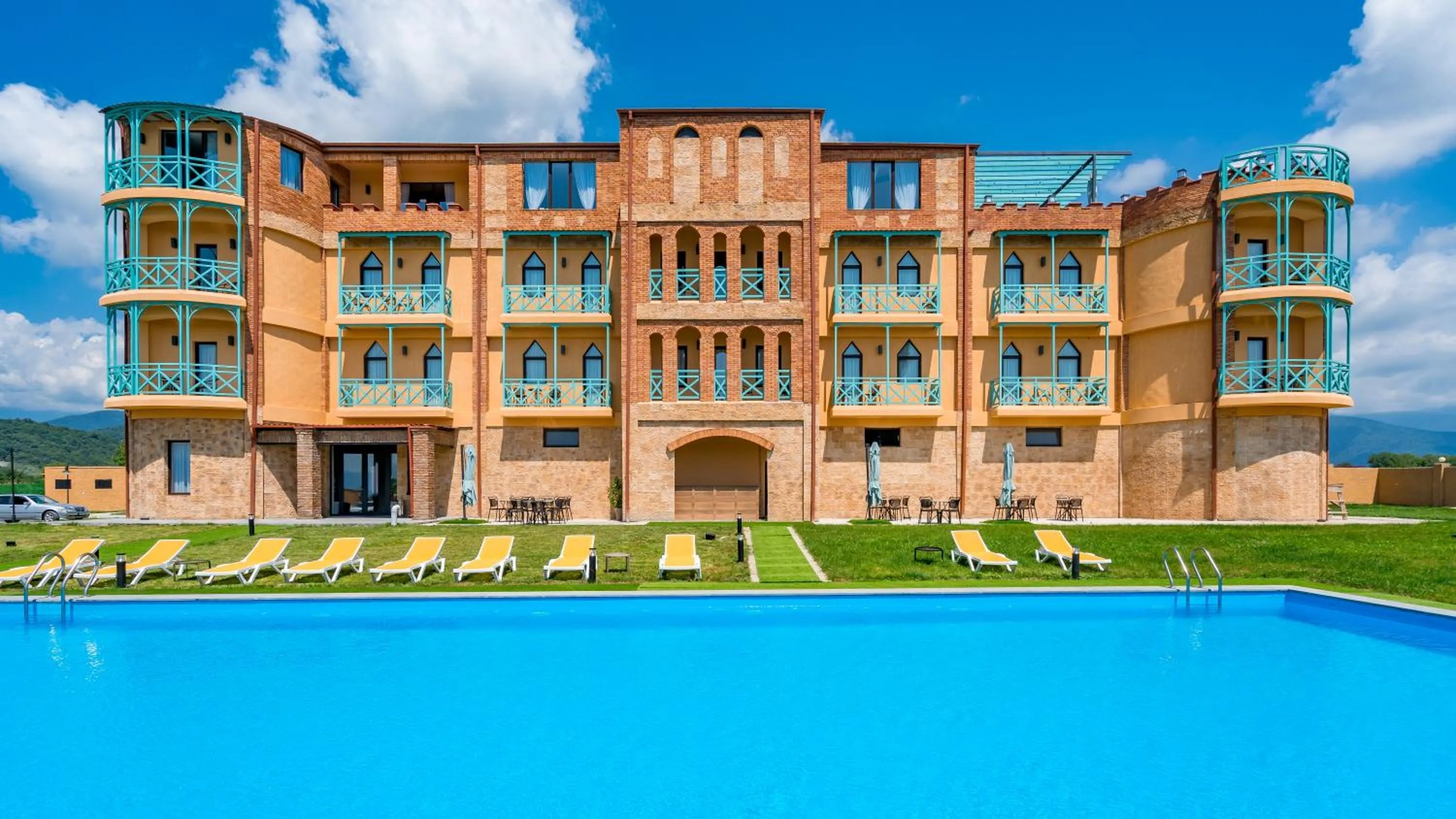 Property building in Burki Castle & Cellar