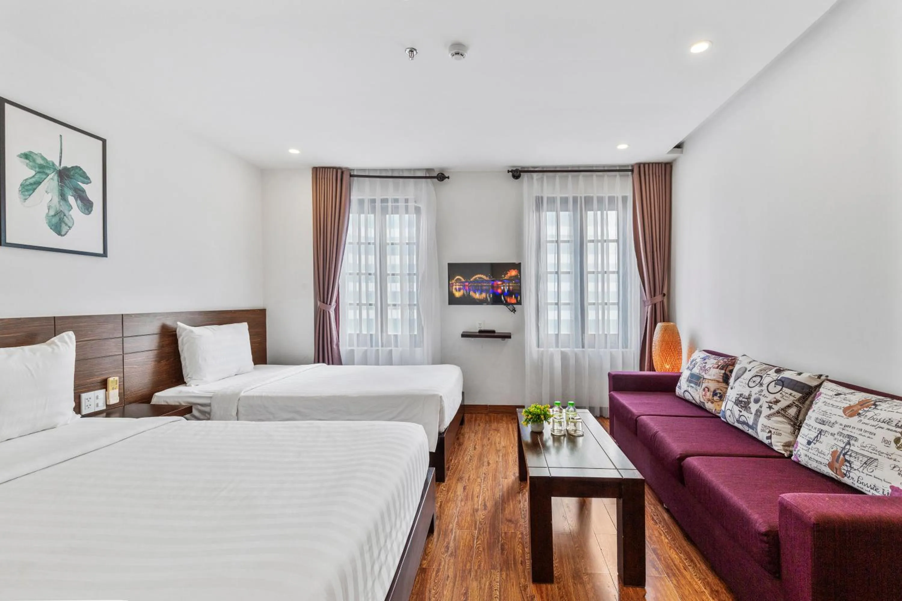 Bed in Amis Hotel & Apartment - 50m to My Khe Beach