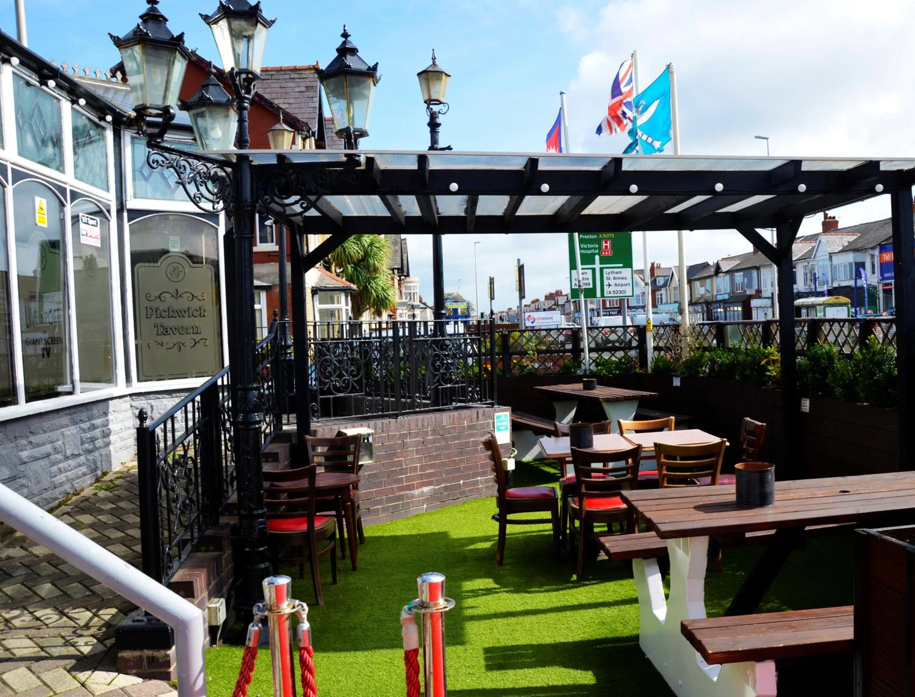 Lounge or bar in The Gurkha Hotel