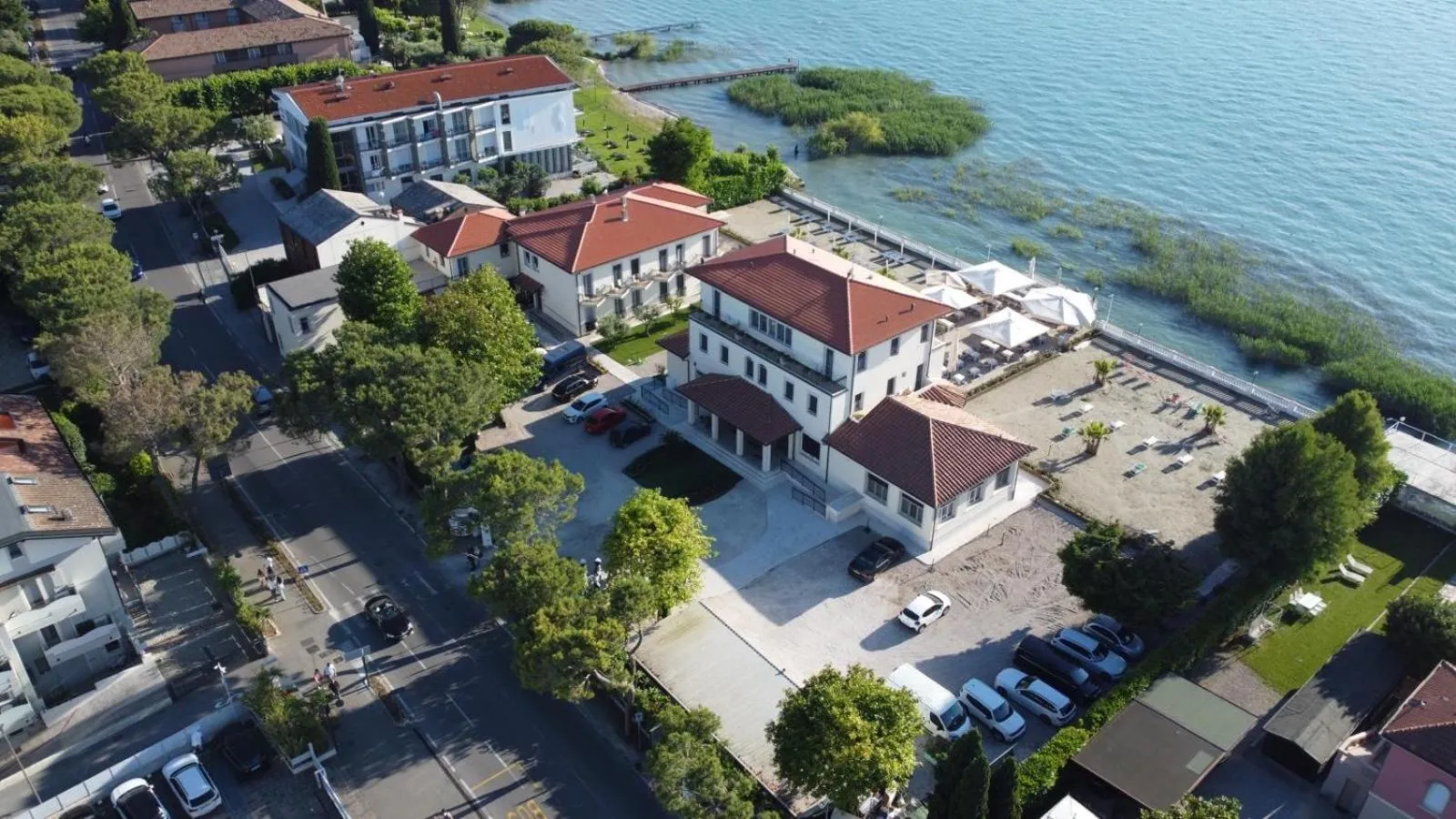 Property building in Hotel Villa Trieste
