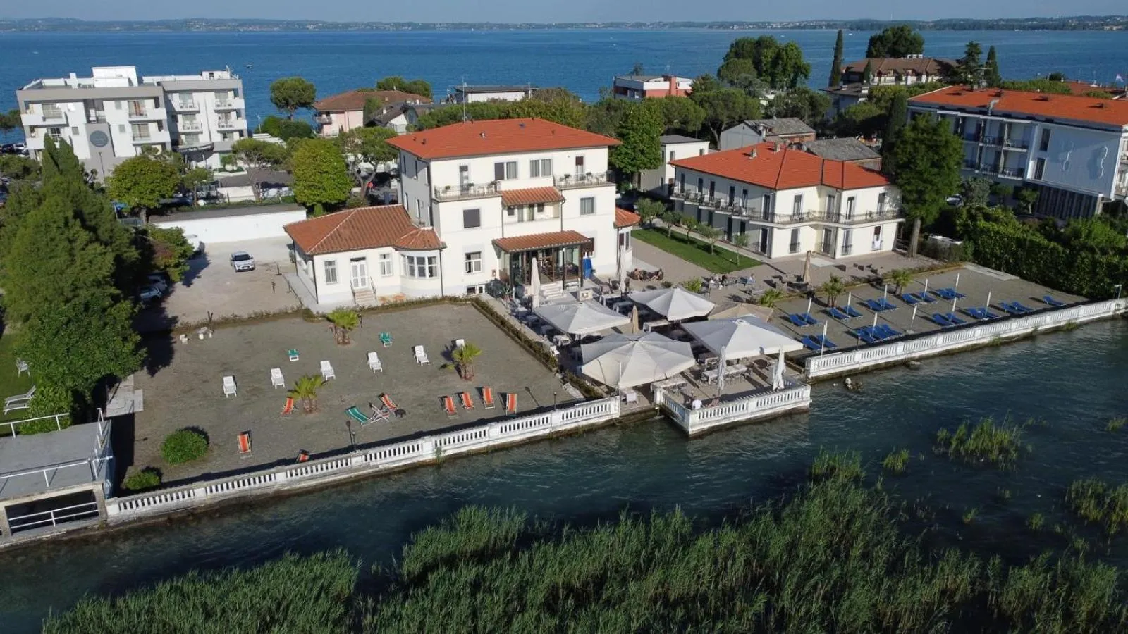 Property building in Hotel Villa Trieste