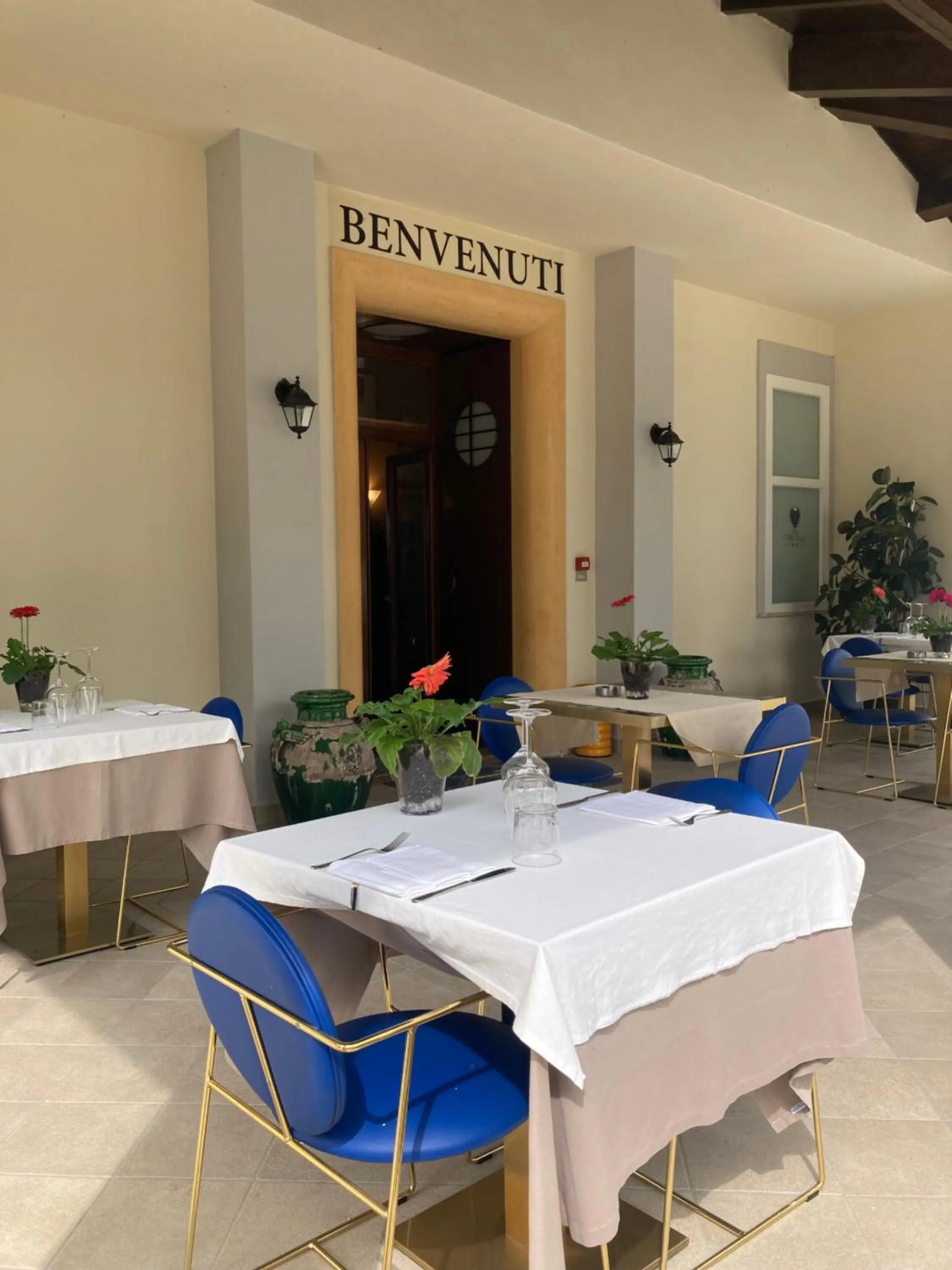 Property building in Hotel Villa Trieste