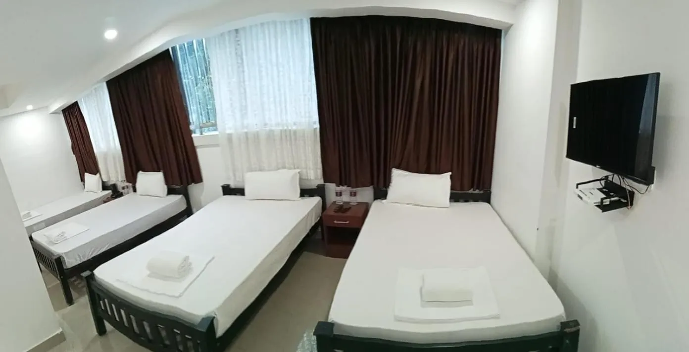 Bed in Hotel Idukki Castle