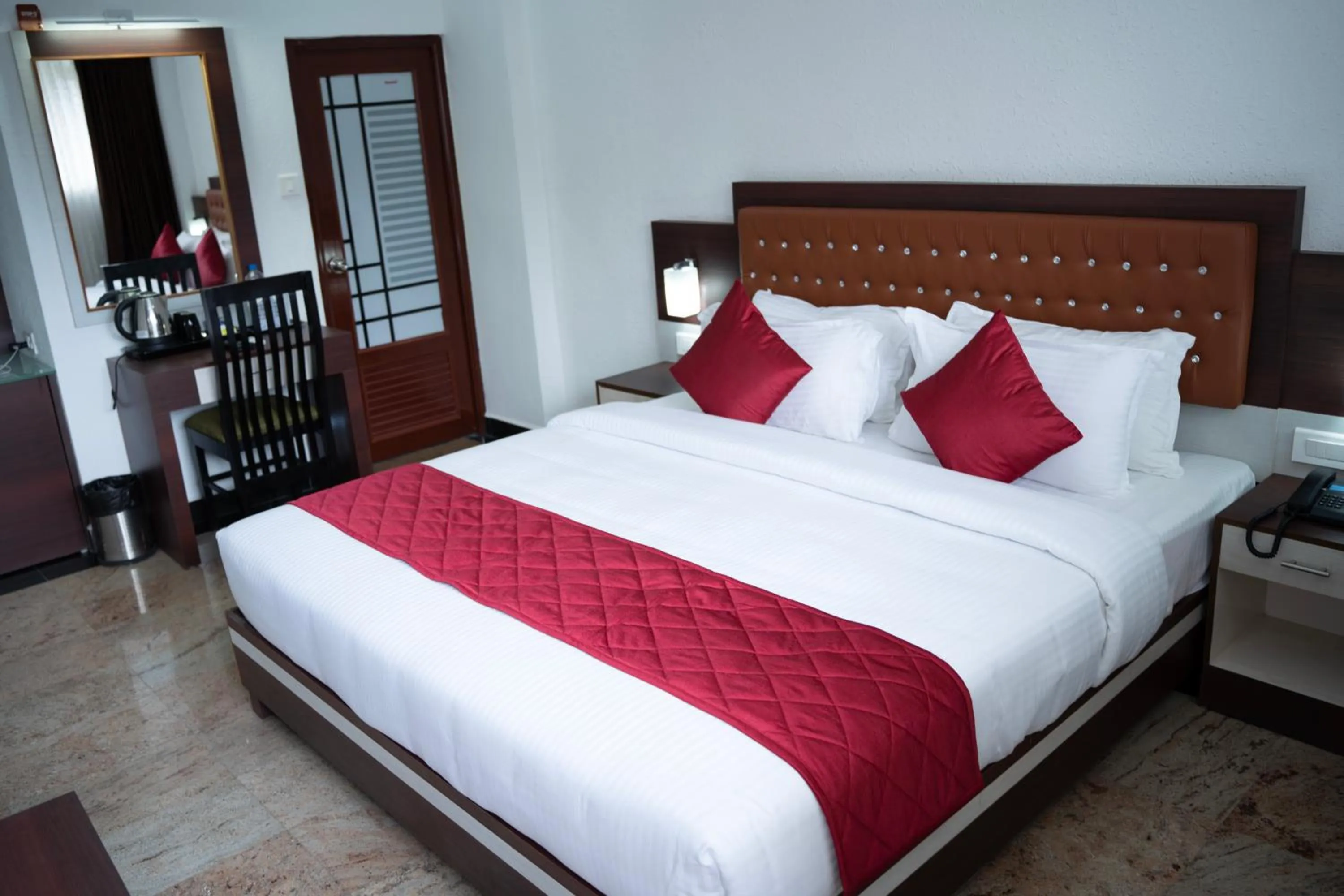 Bed in Hotel Idukki Castle