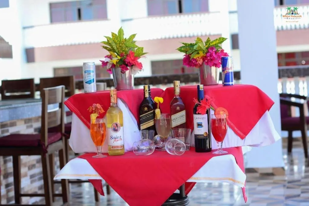 Restaurant/places to eat in White Peacock Resort Mtwapa