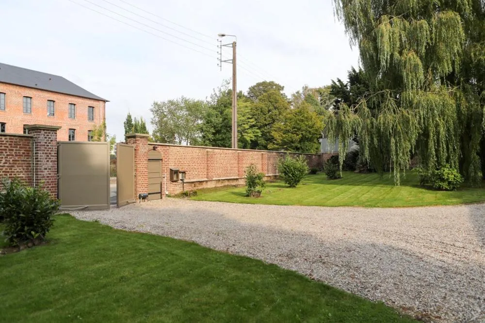 Property building in L'Escarbotine