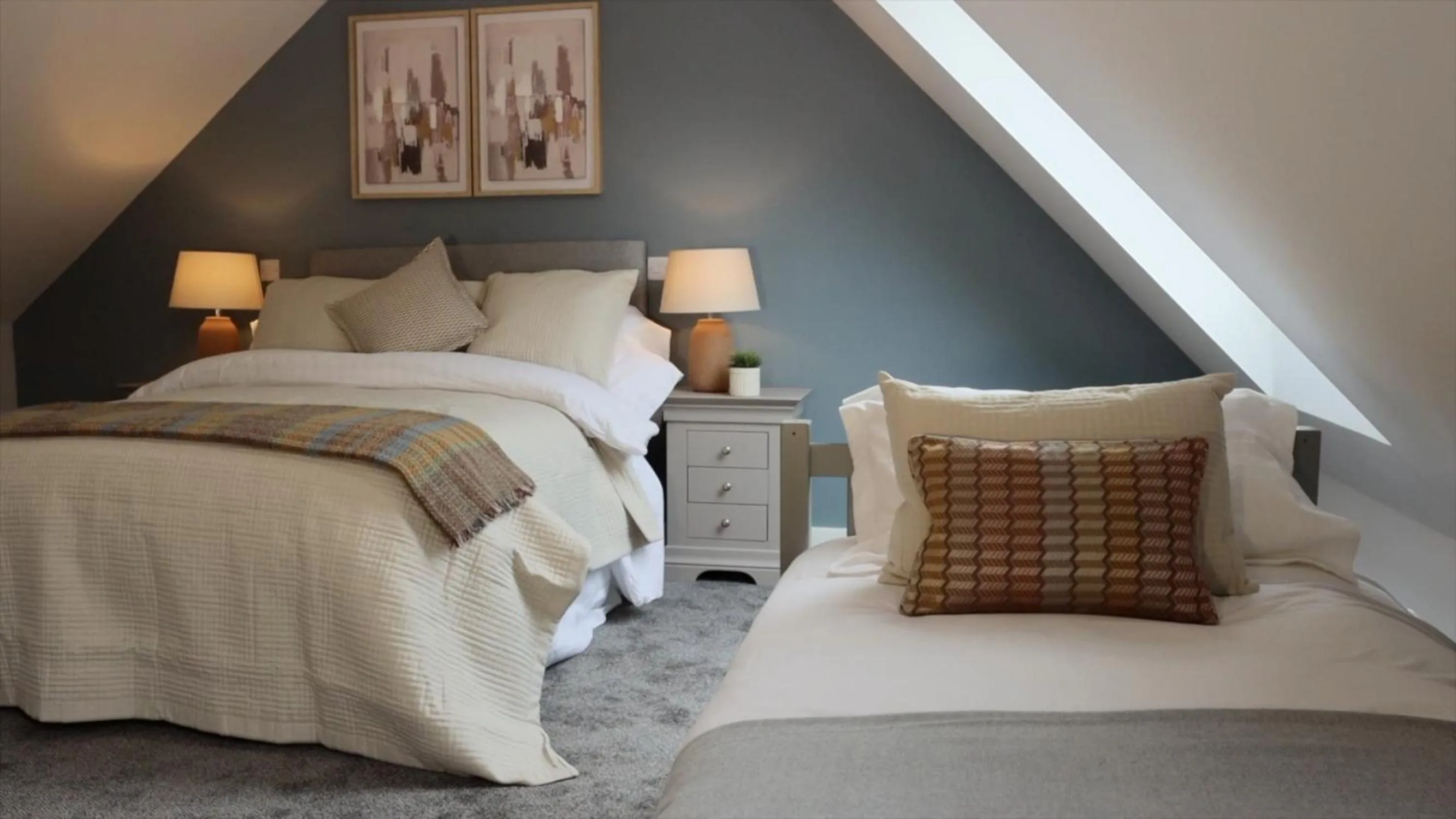 Family, Bed in Madison House