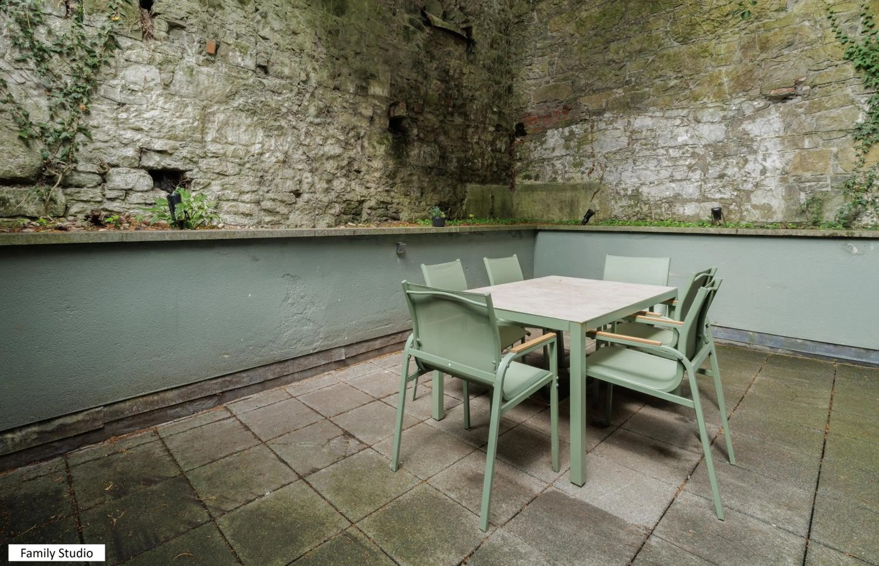 Inner courtyard view in Madison House
