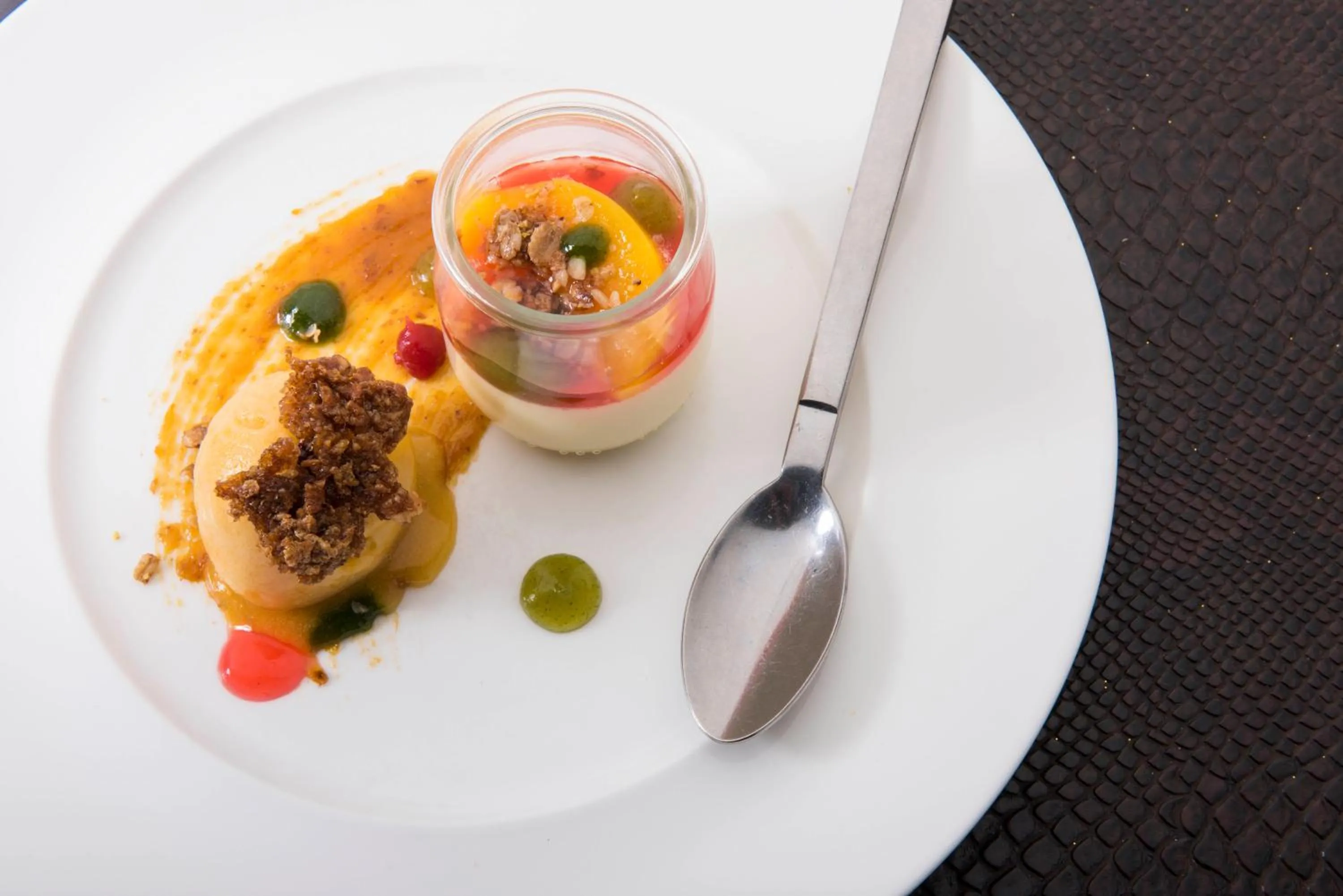 Food and drinks in The Glenmoriston Townhouse Hotel