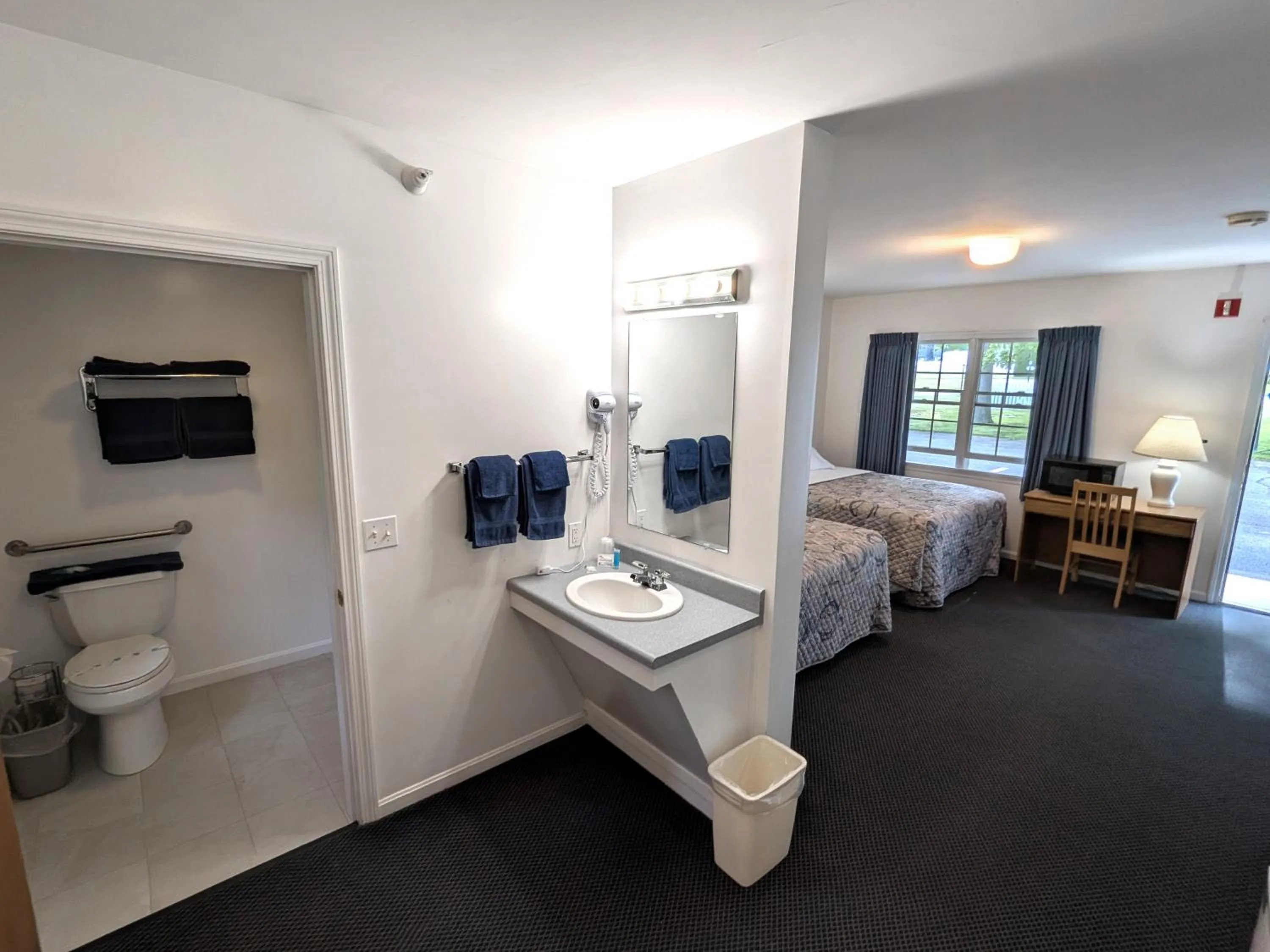 Bed in Ocean Acres Ogunquit