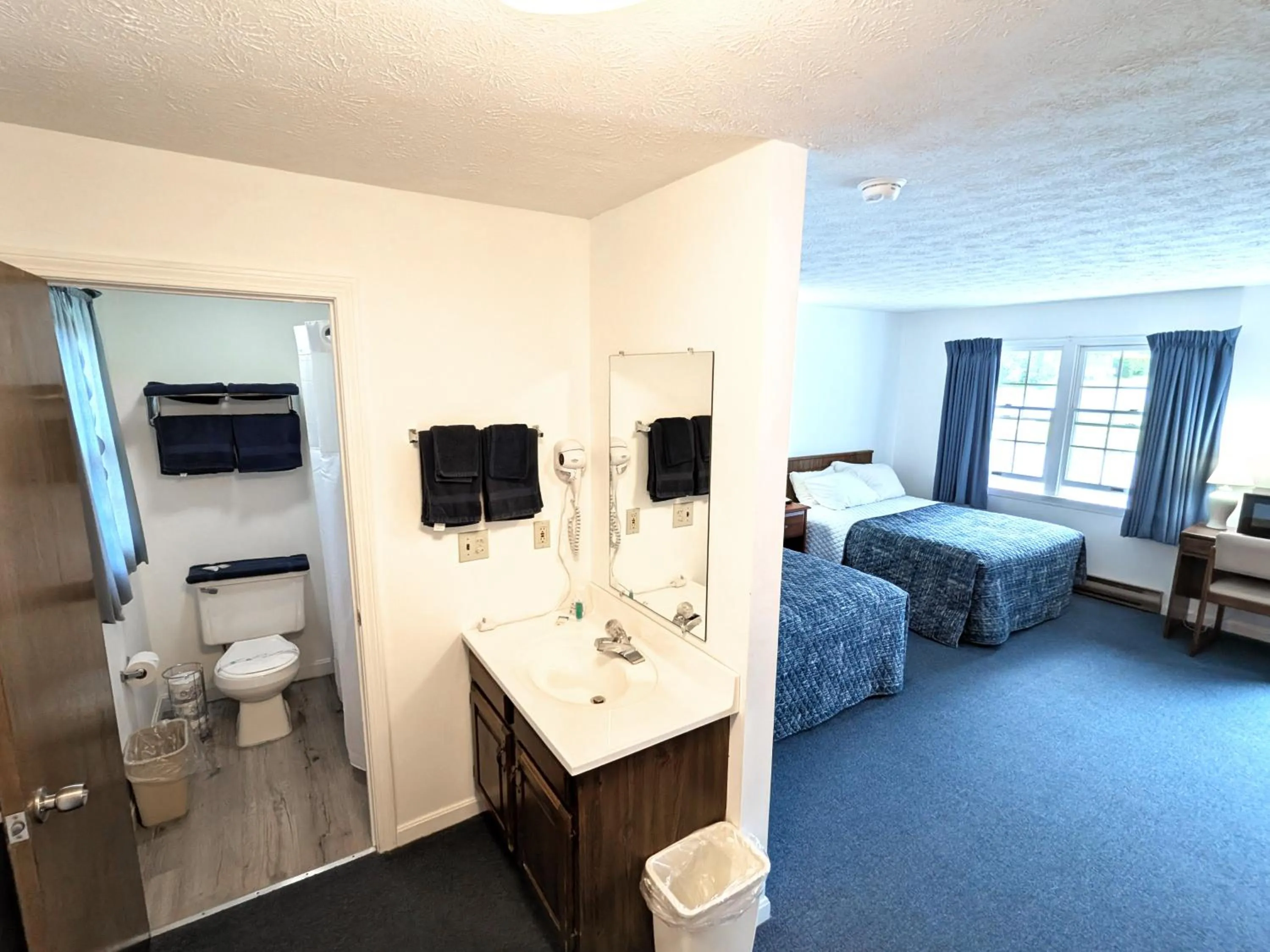 Bed in Ocean Acres Ogunquit