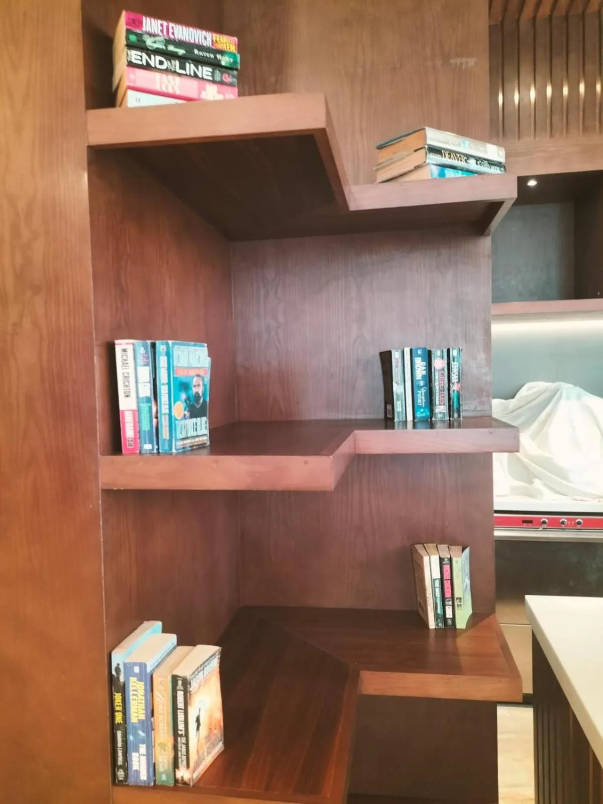 Restaurant/places to eat in Kyriad Hotel Salalah