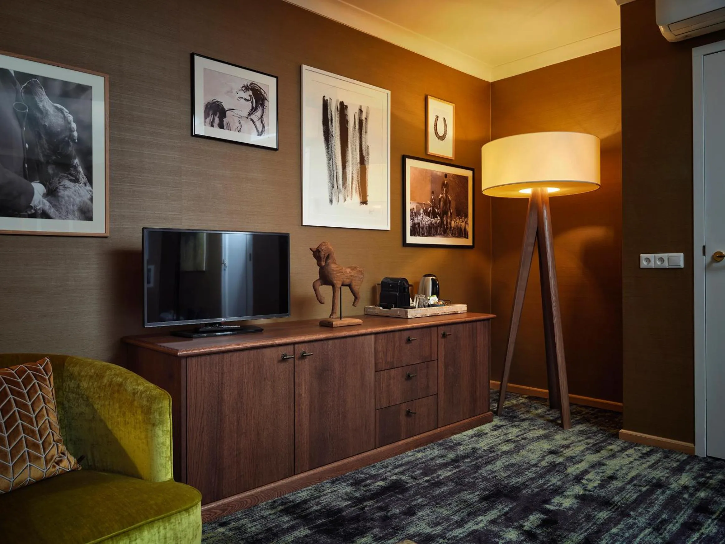 TV and multimedia in Landgoed De Holtweijde