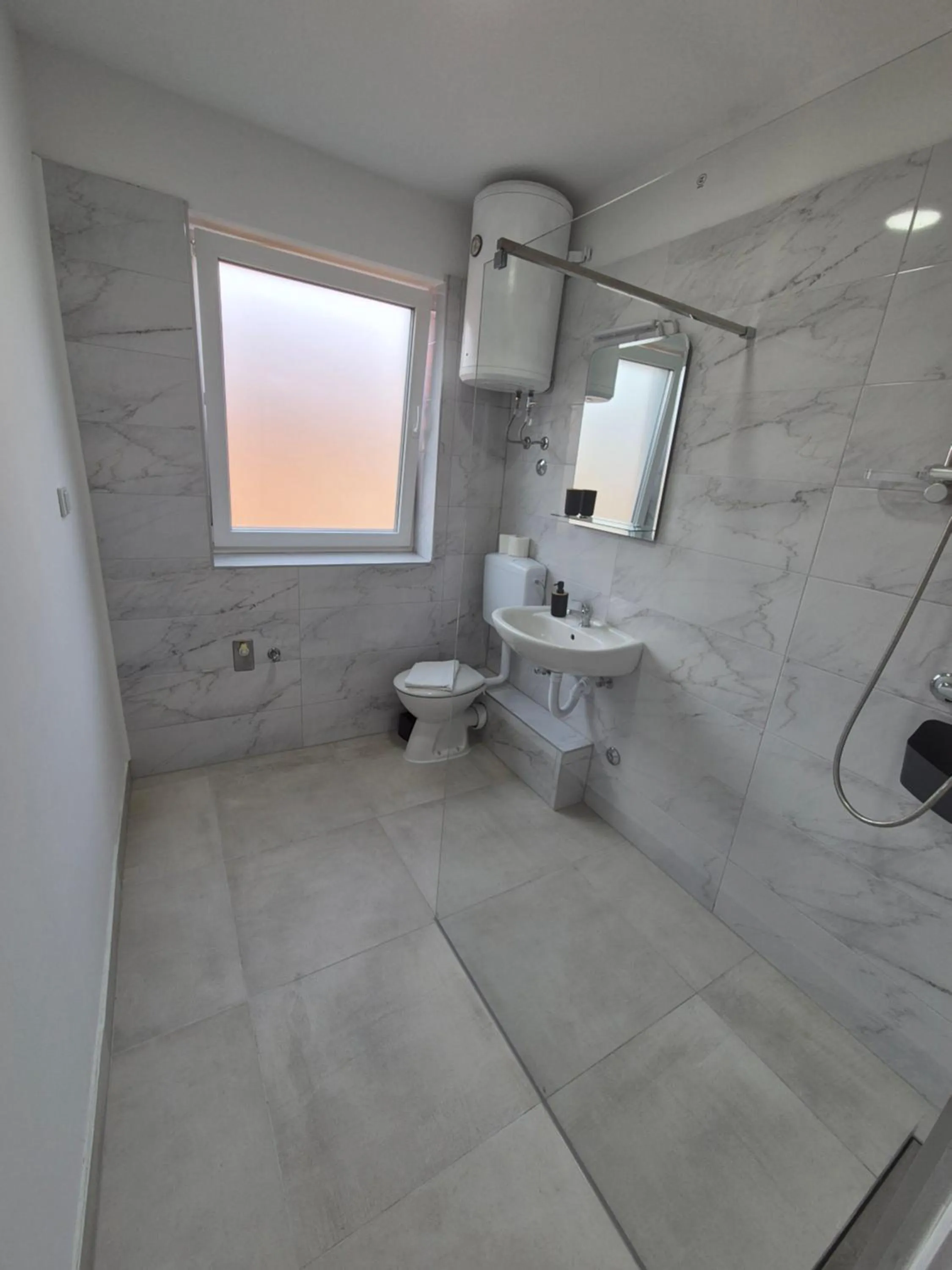 Toilet in Old Town Residence - Free parking