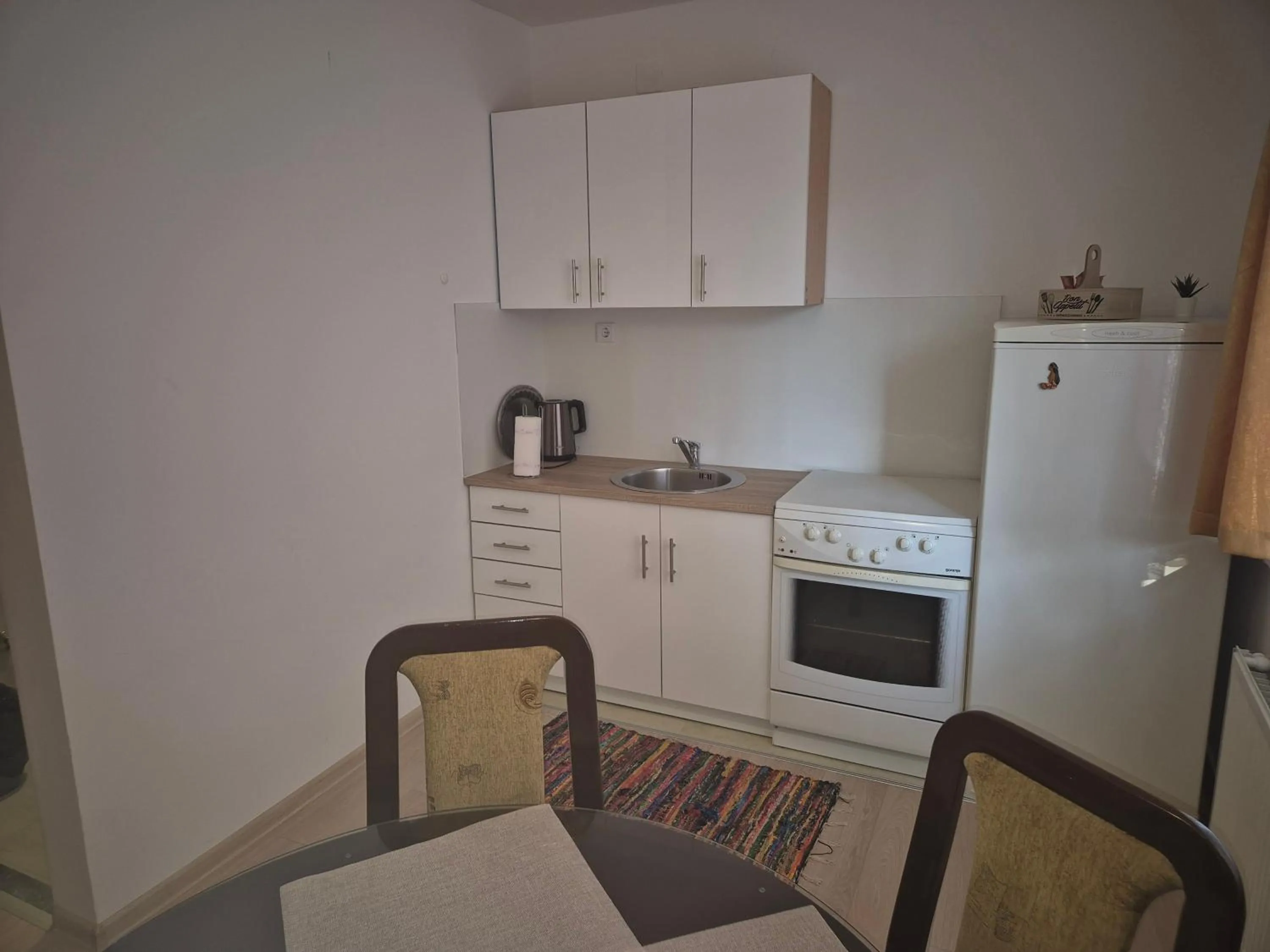 kitchen in Old Town Residence - Free parking