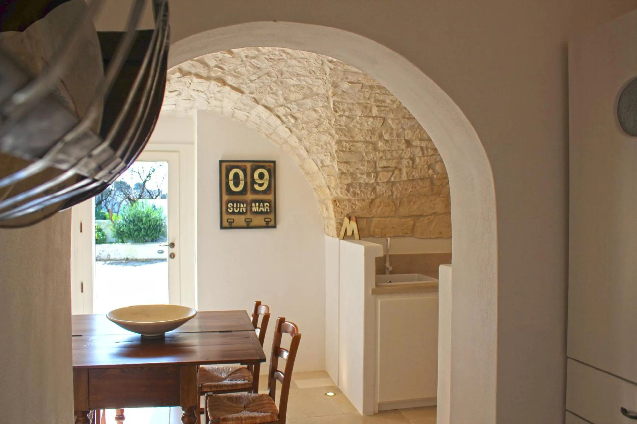 Communal kitchen in La Vecchia Tabaccheria B&B