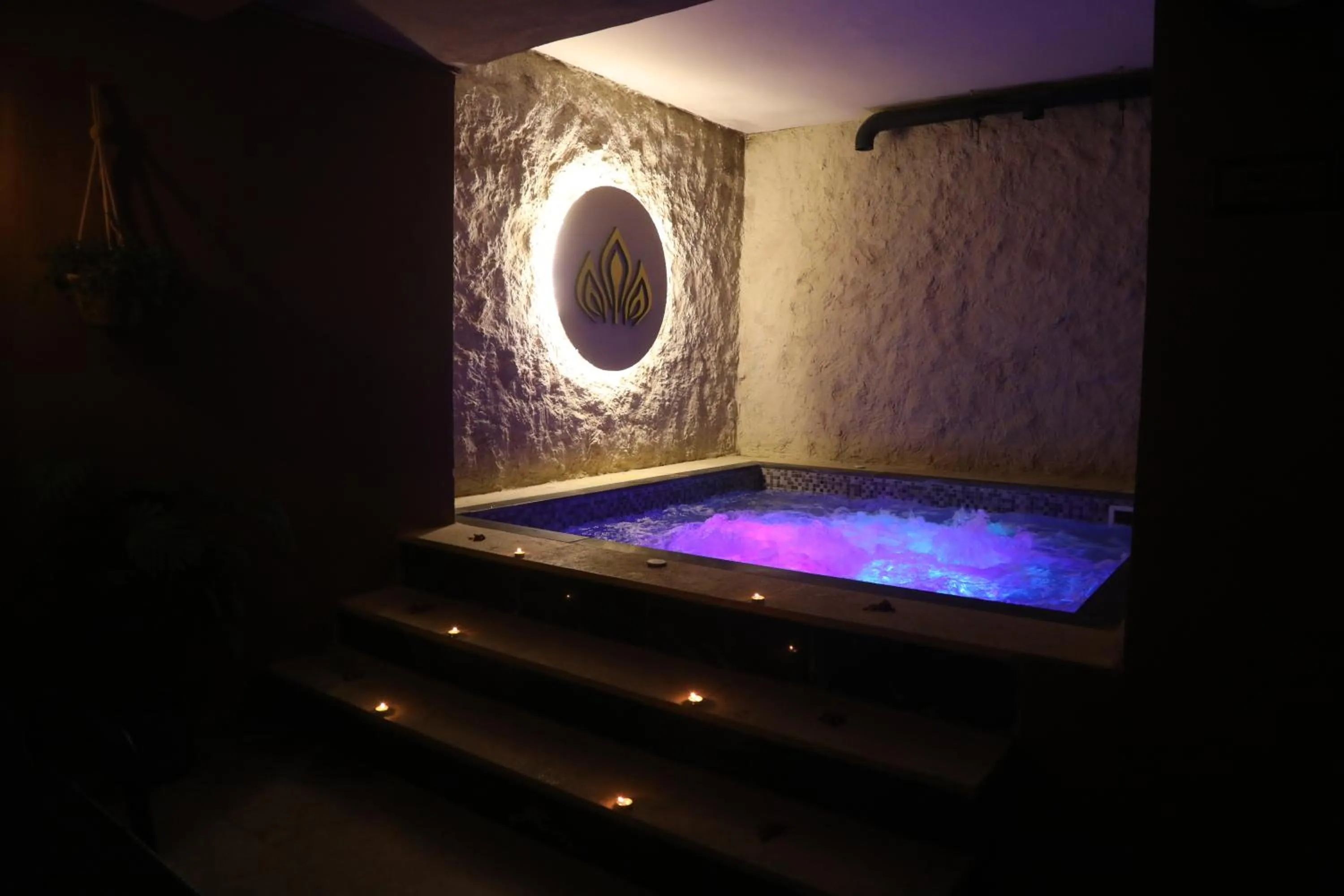 Hot Spring Bath in Kaya Hotel Amman