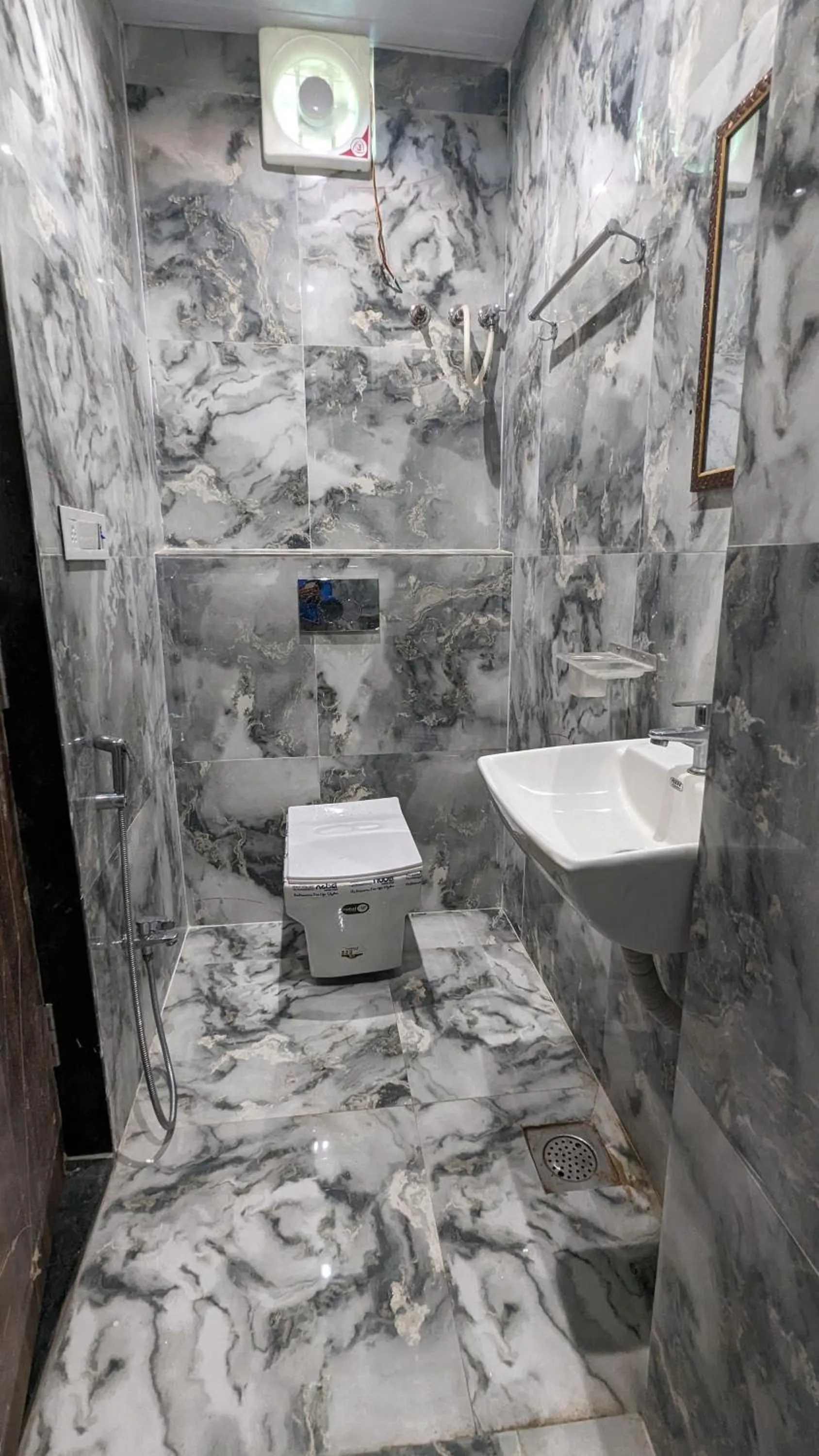 Toilet in Hotel Shikhar Inn