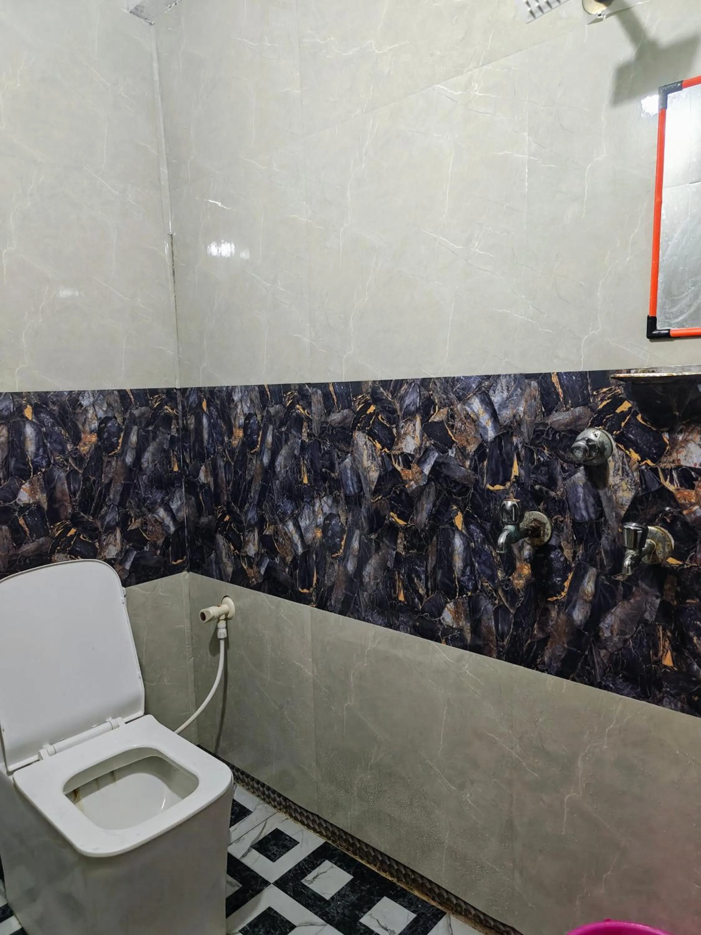 Toilet in Hotel Shikhar Inn